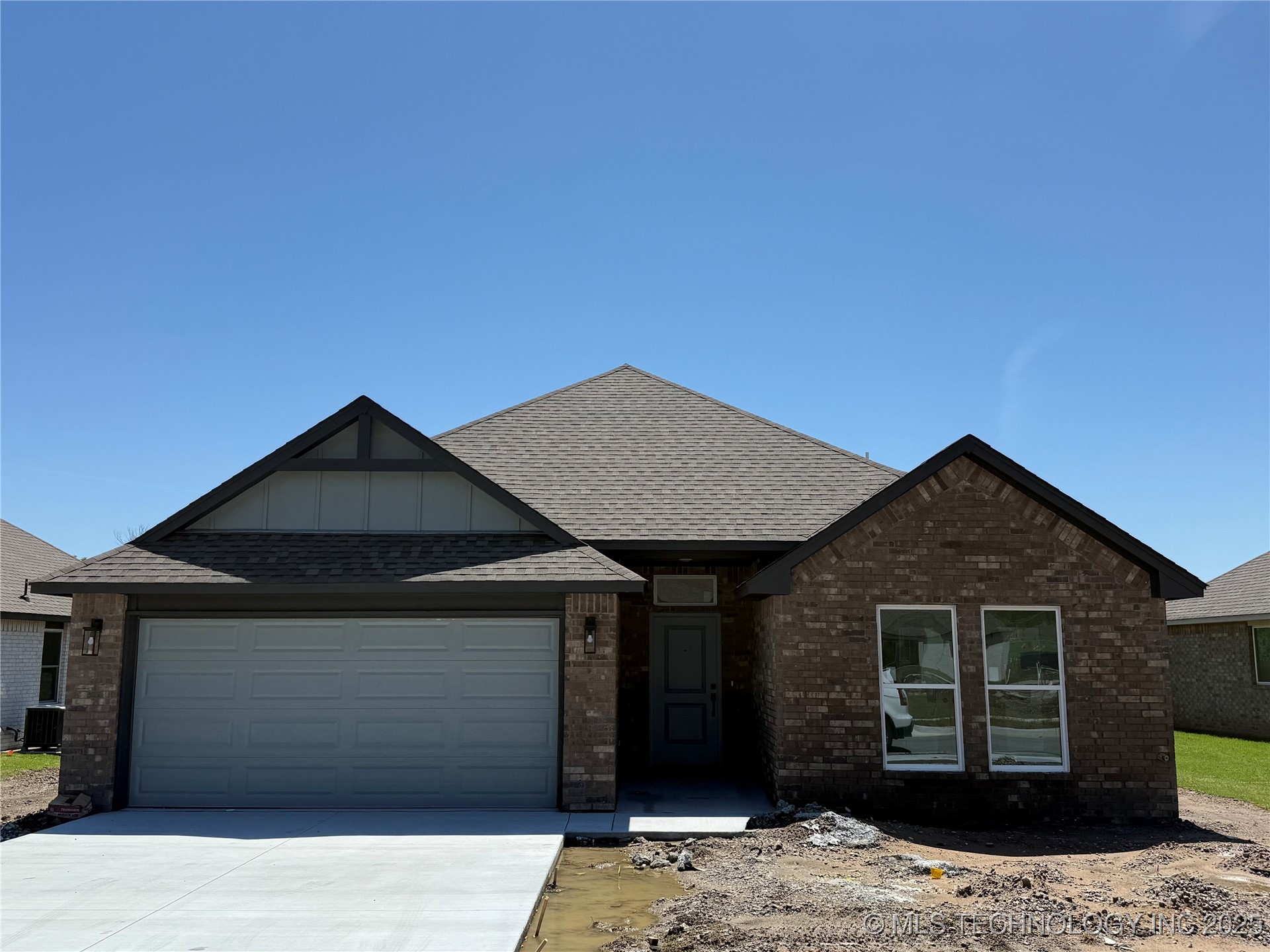 27920 E 109th Place S Property Photo