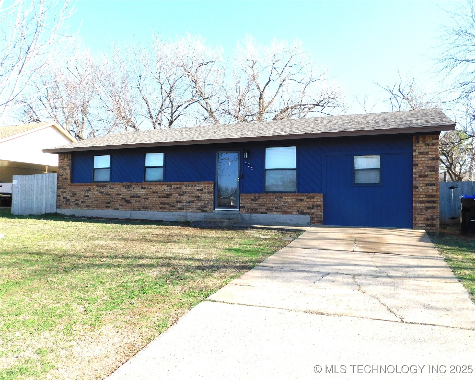 606 Holsey Property Photo 1
