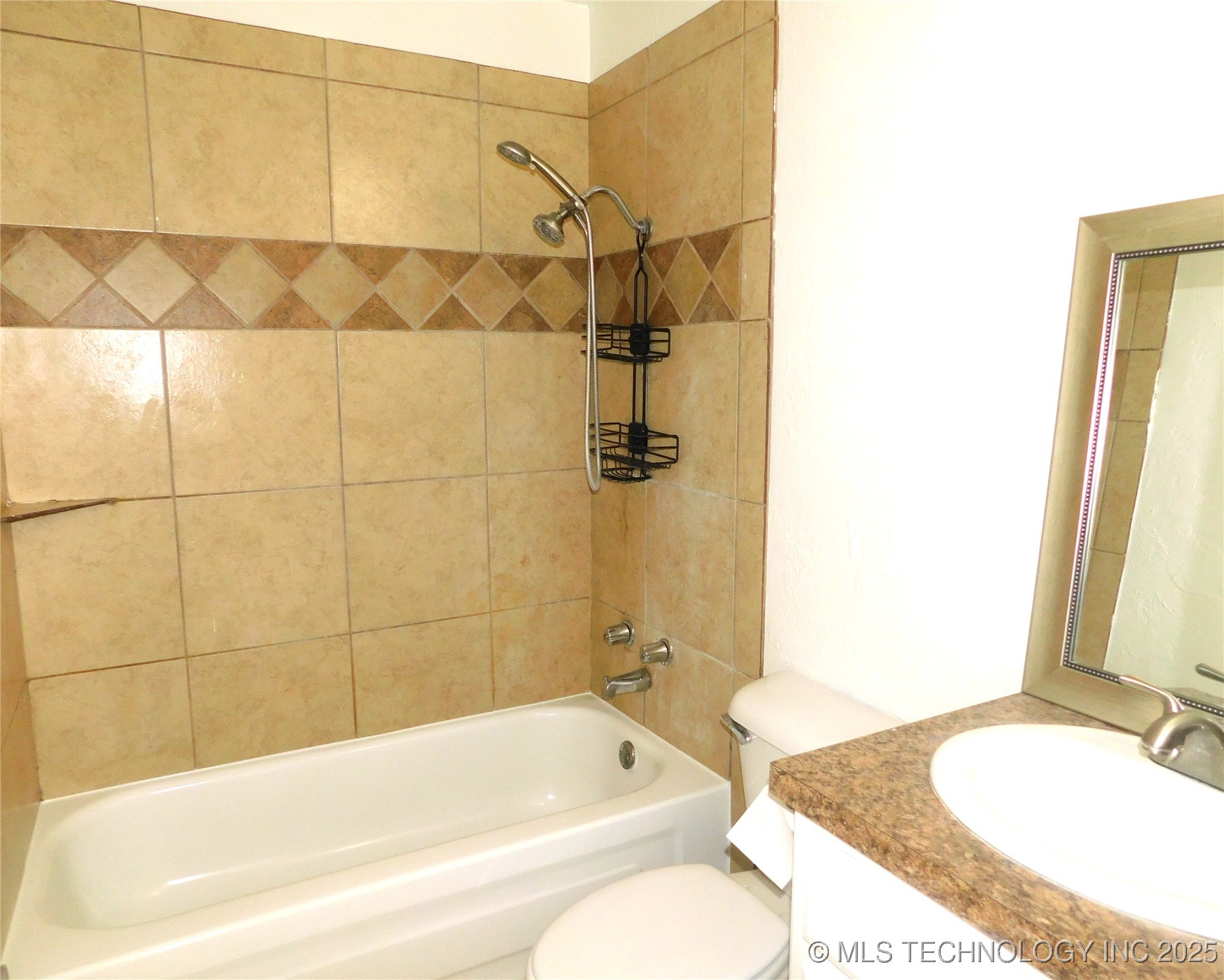 606 Holsey Property Photo 17