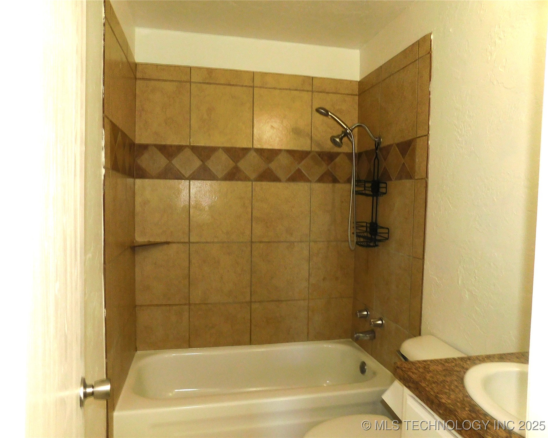 606 Holsey Property Photo 18