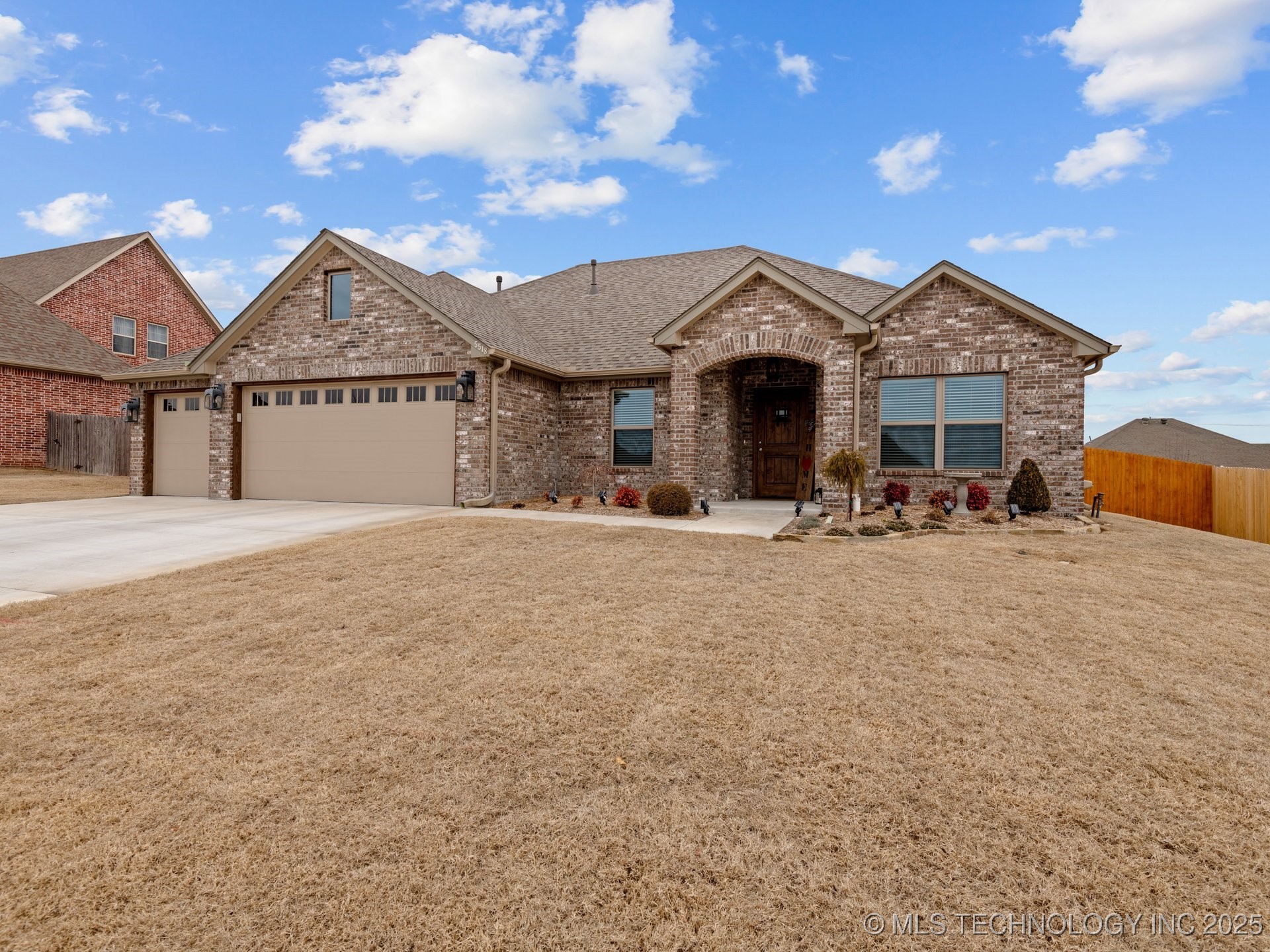 5518 Aspen Avenue Property Photo 1