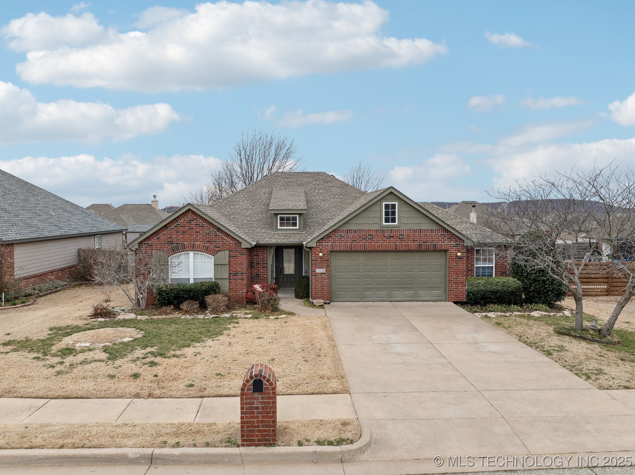 5208 Barr Drive Property Photo