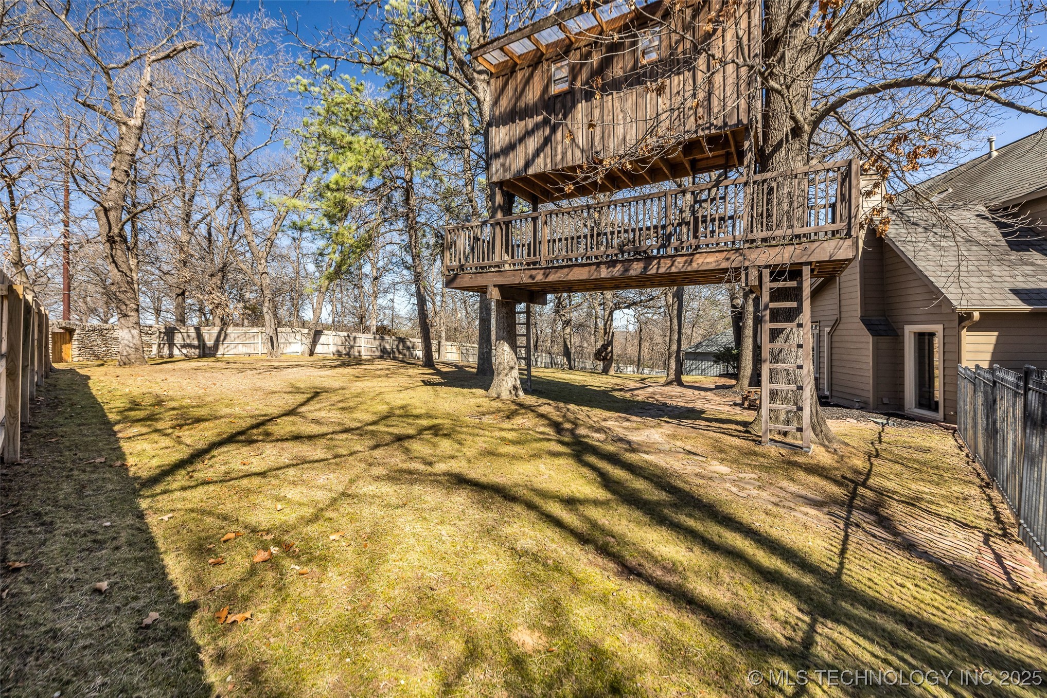 11202 S 66th East Avenue Property Photo 43