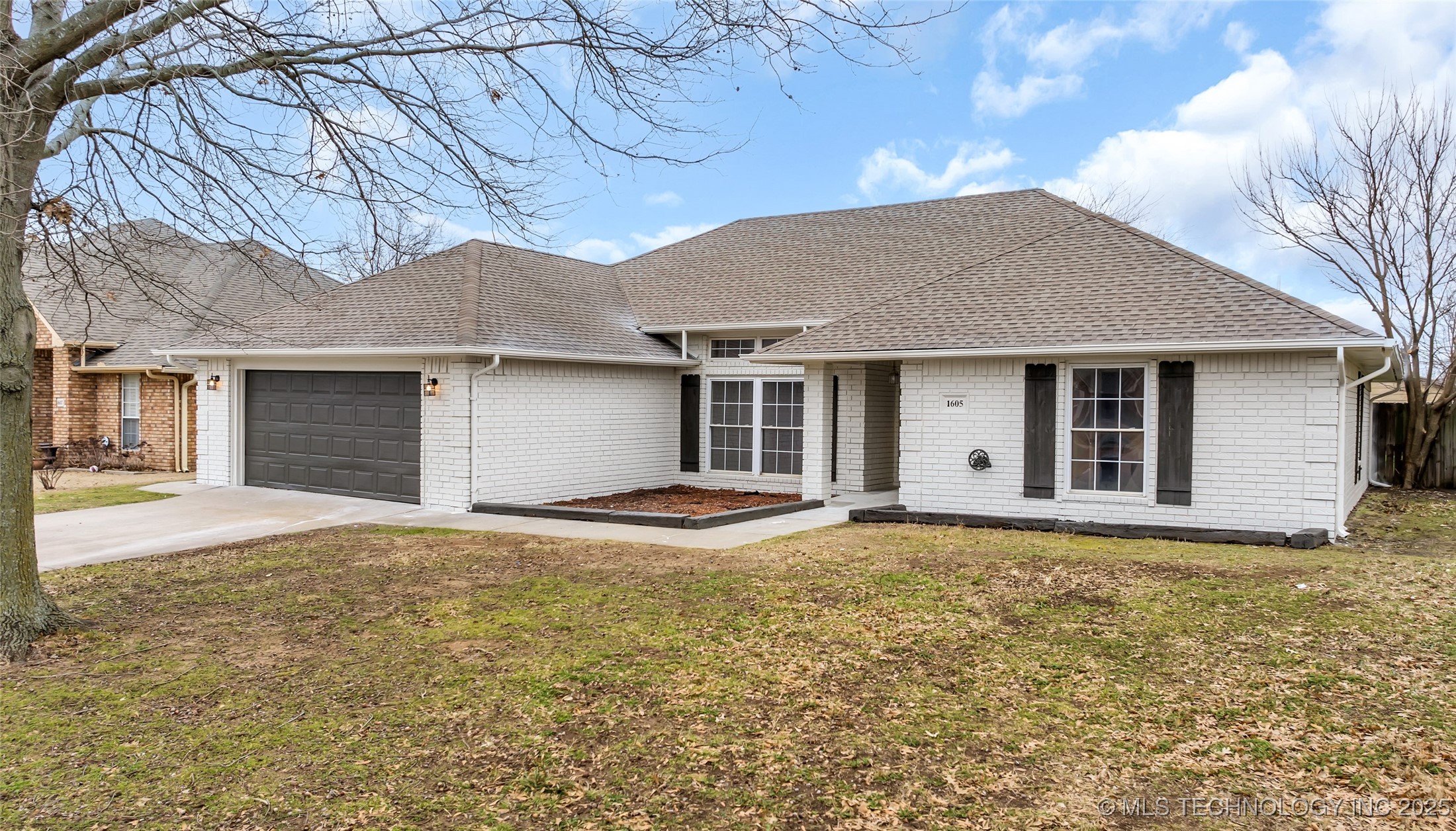 1605 Southern Hills Property Photo