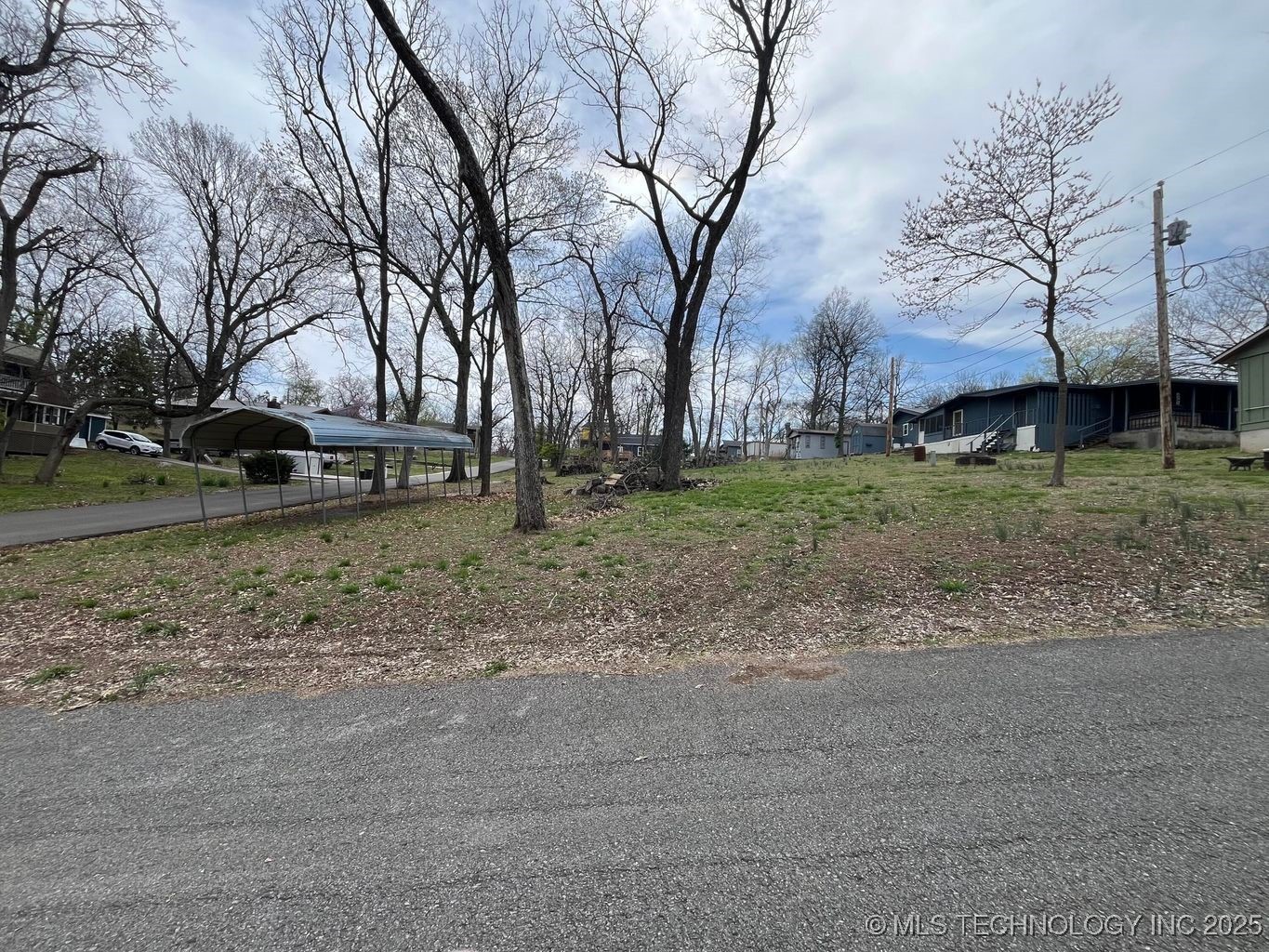 Kansas Drive Property Photo