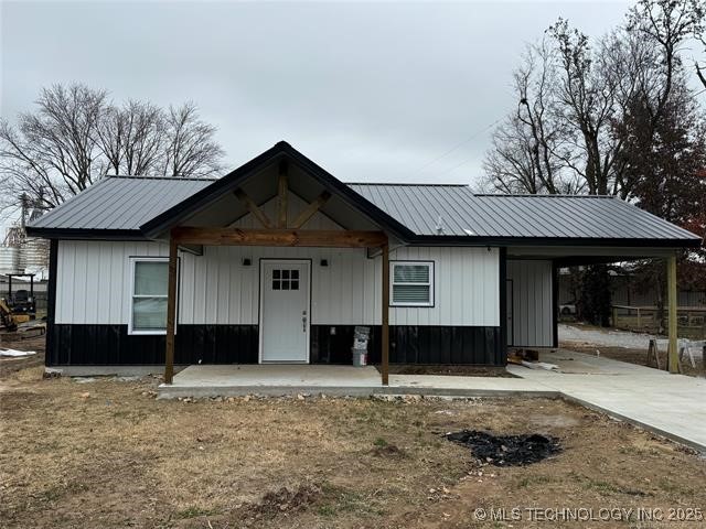 1415 S Locust Street Property Photo