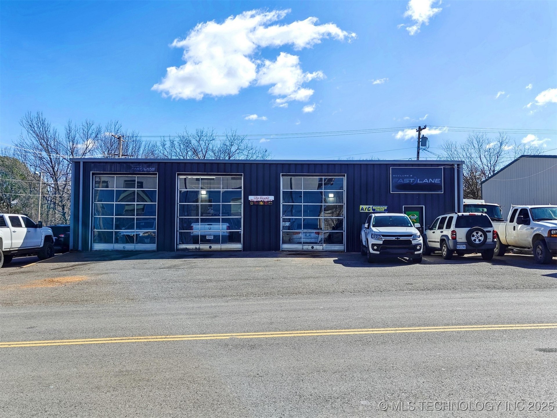 2113 Mahaney Avenue Property Photo