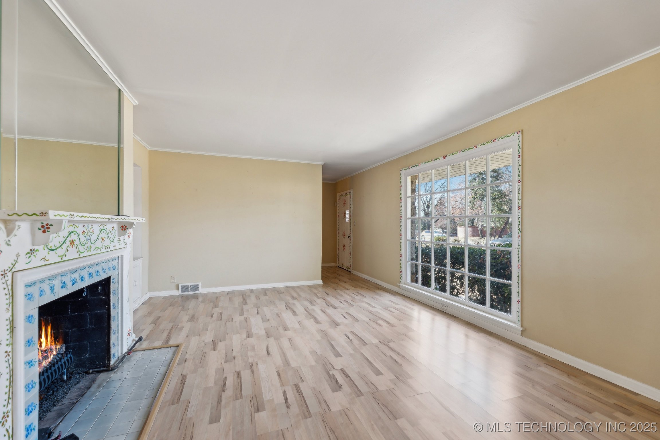 2921 S Peoria Avenue Property Photo 7