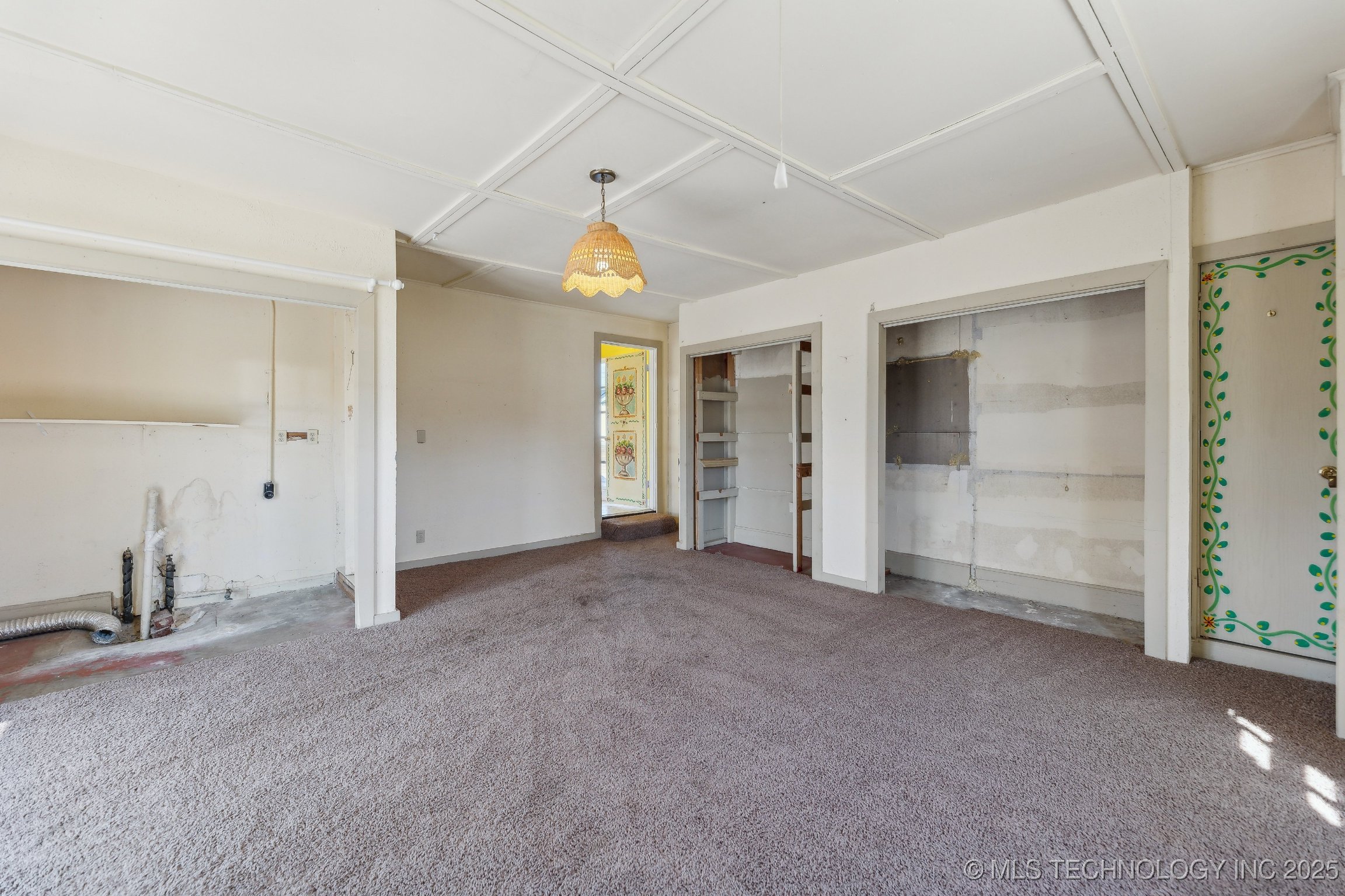 2921 S Peoria Avenue Property Photo 16