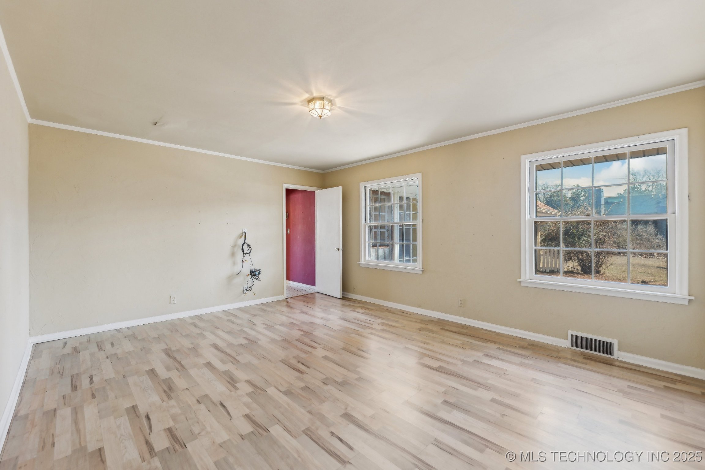 2921 S Peoria Avenue Property Photo 19
