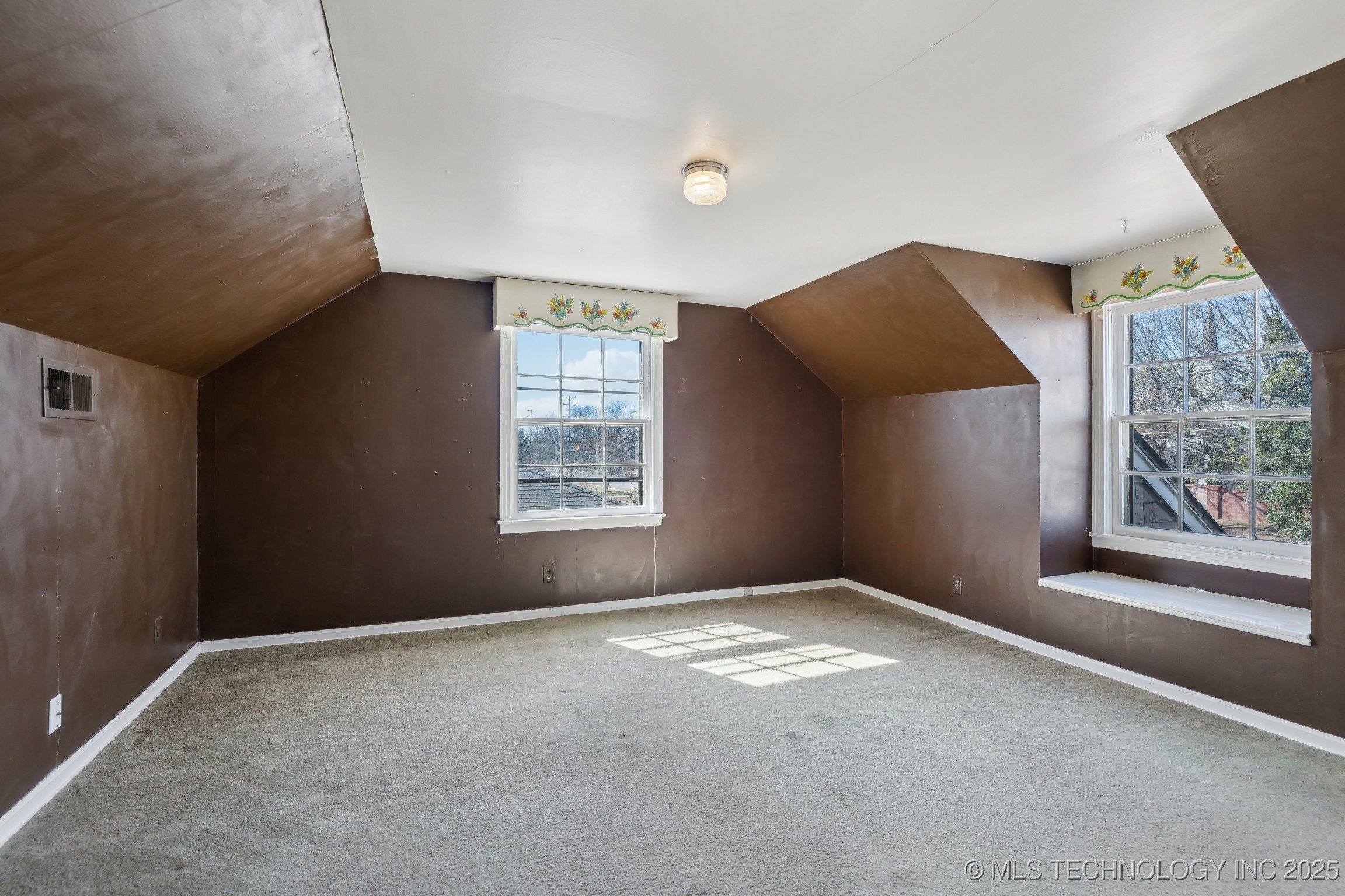2921 S Peoria Avenue Property Photo 30