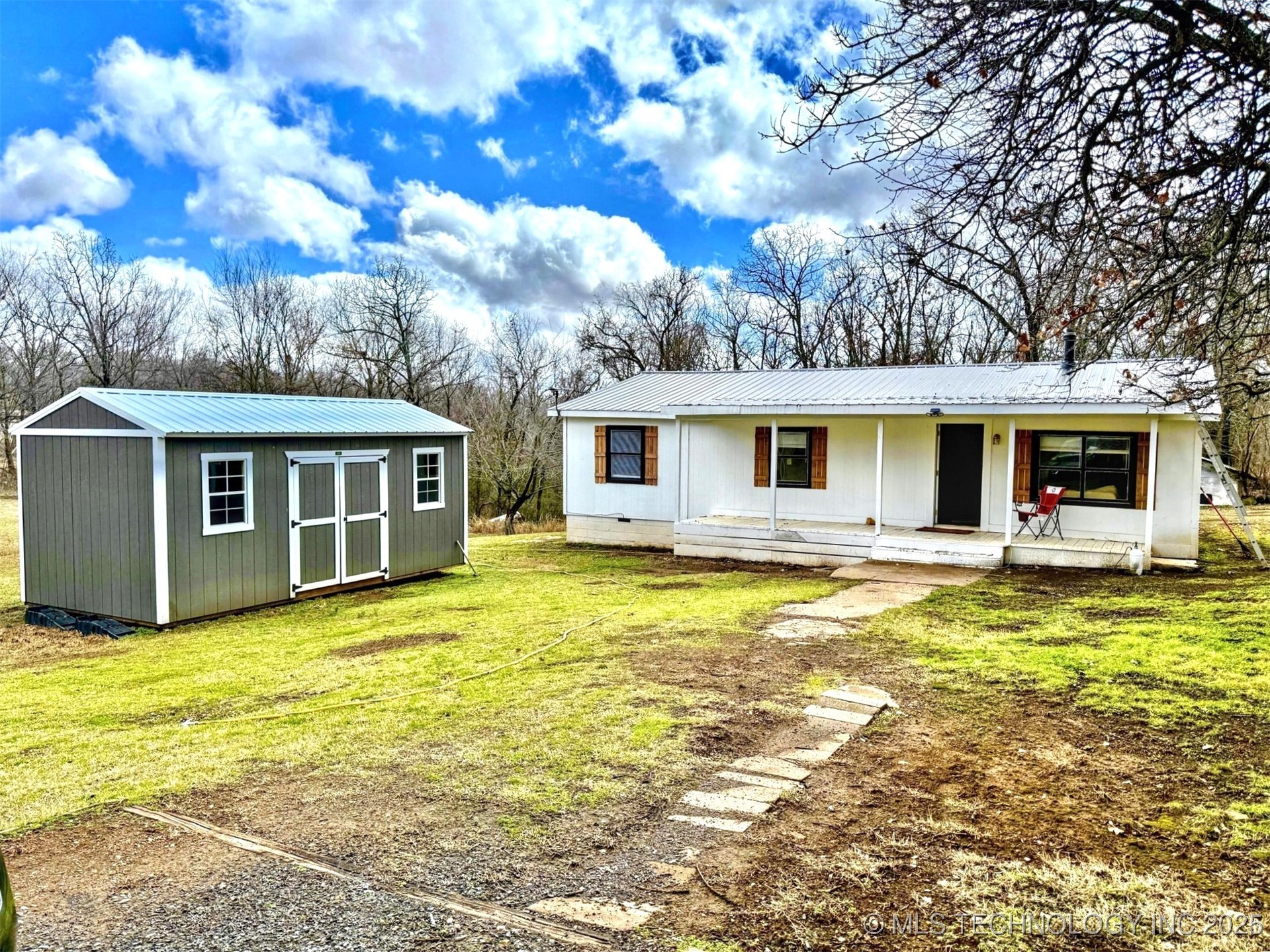 14813 W 806 Road Property Photo 1