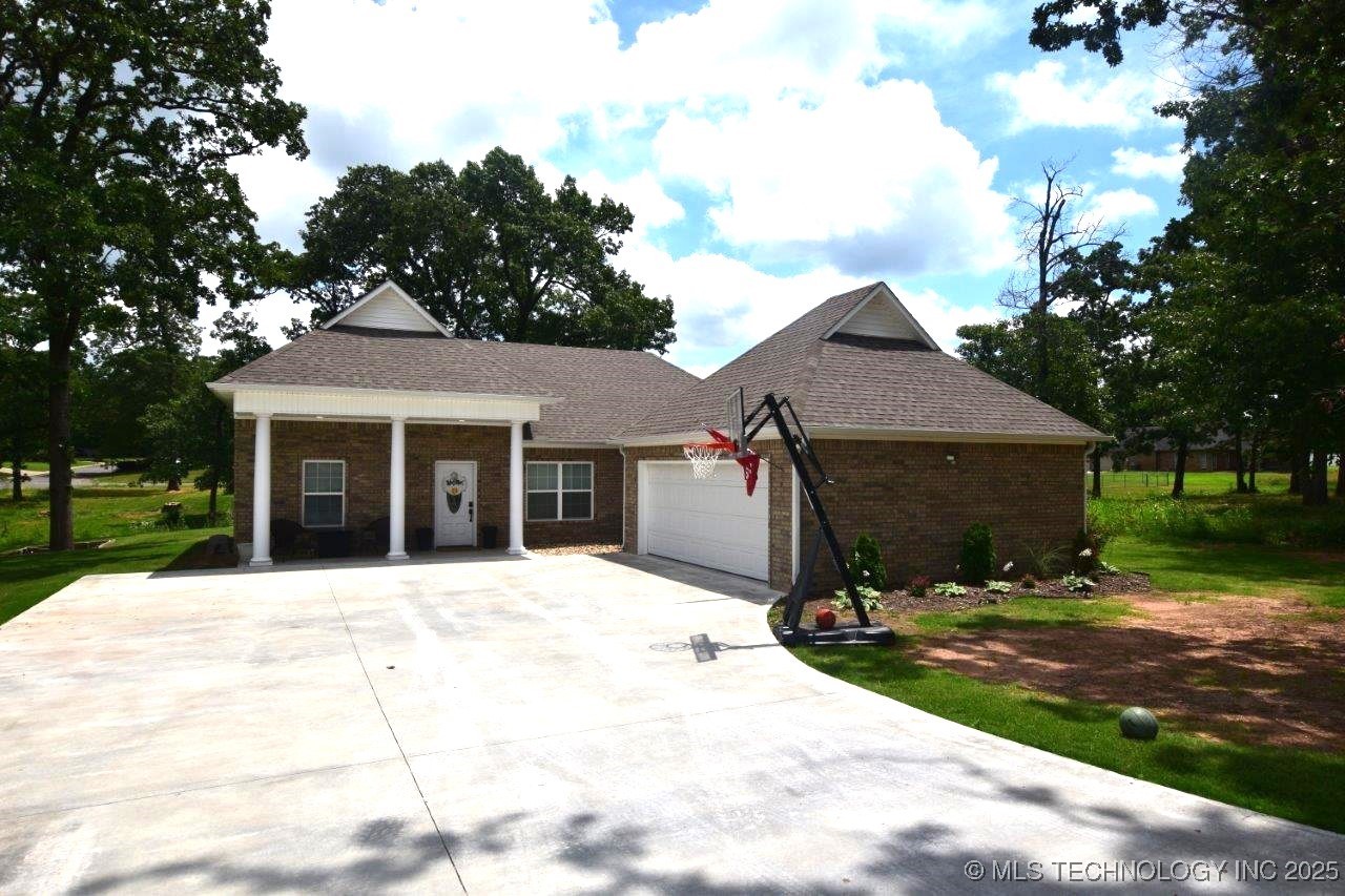 1111 Ridge Drive Property Photo