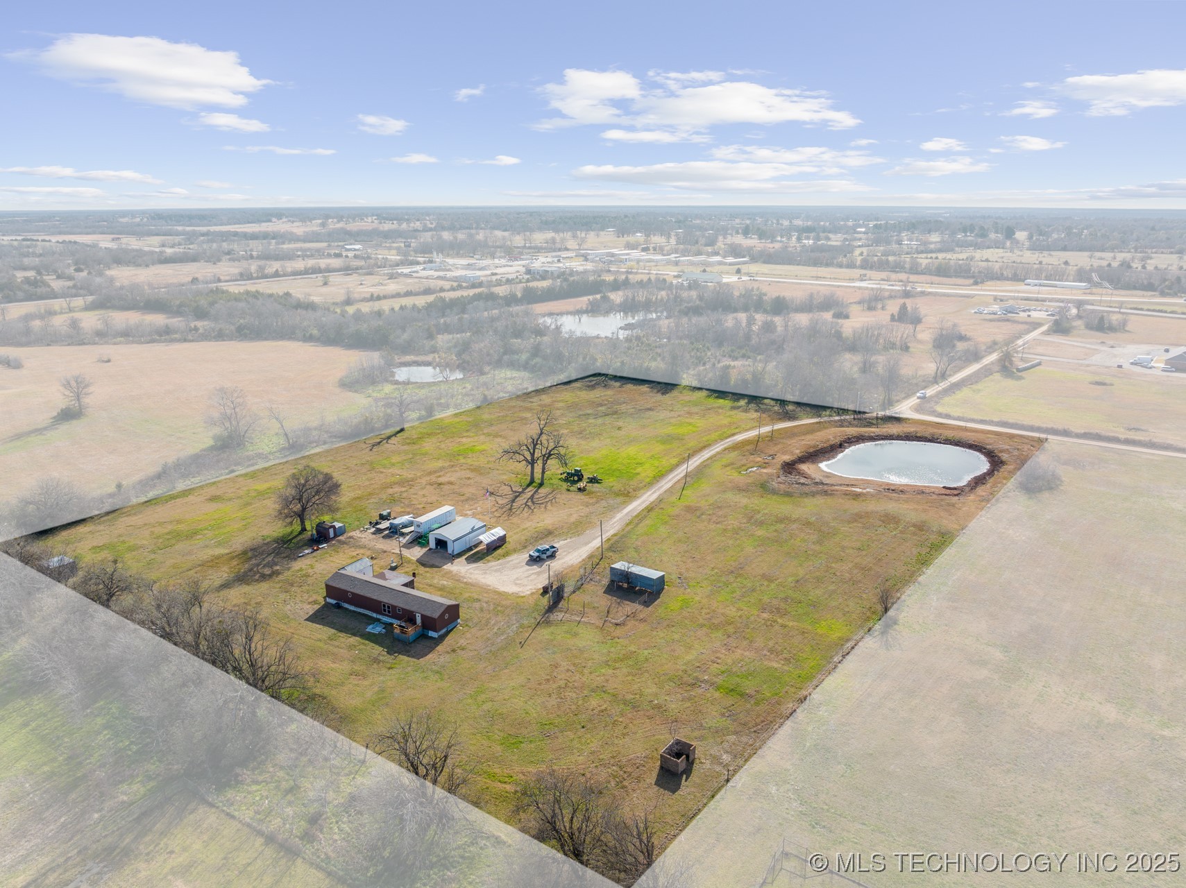 2663 E 2078 Road Property Photo