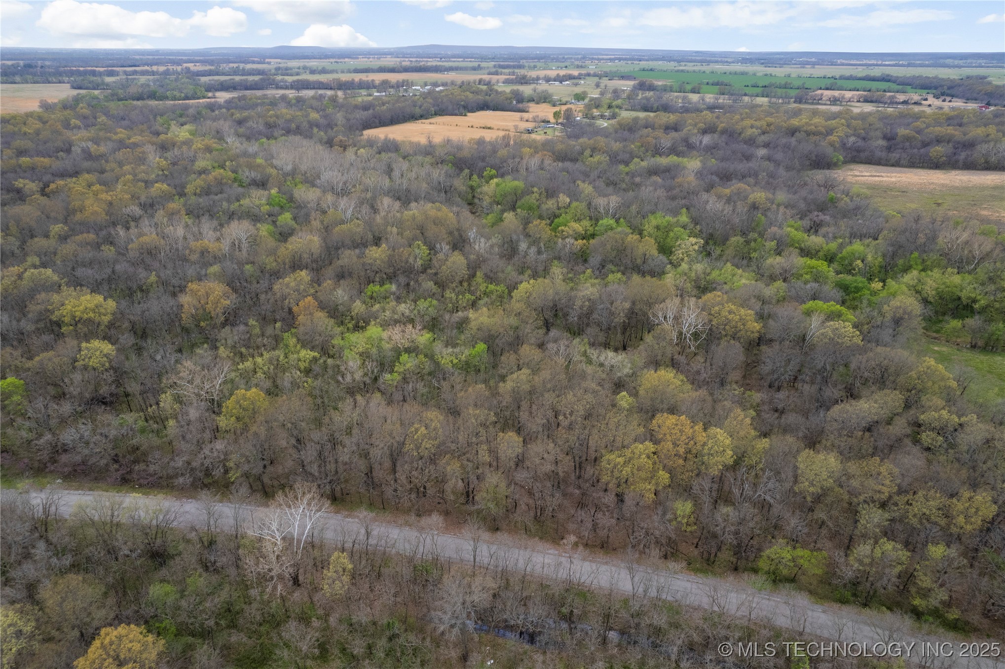 555 Old Hwy 69 Property Photo 2