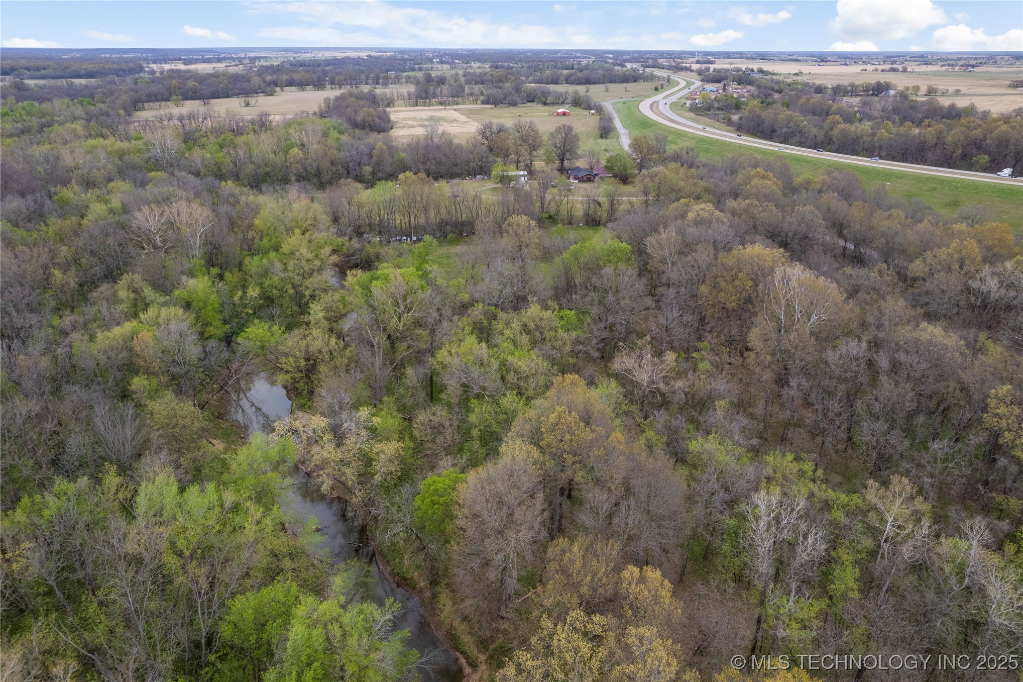 555 Old Hwy 69 Property Photo 10