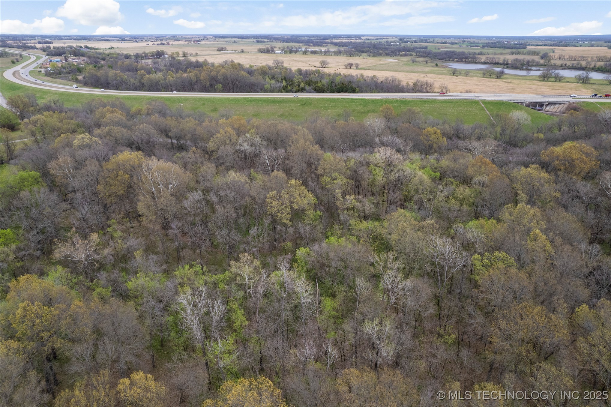 555 Old Hwy 69 Property Photo 11
