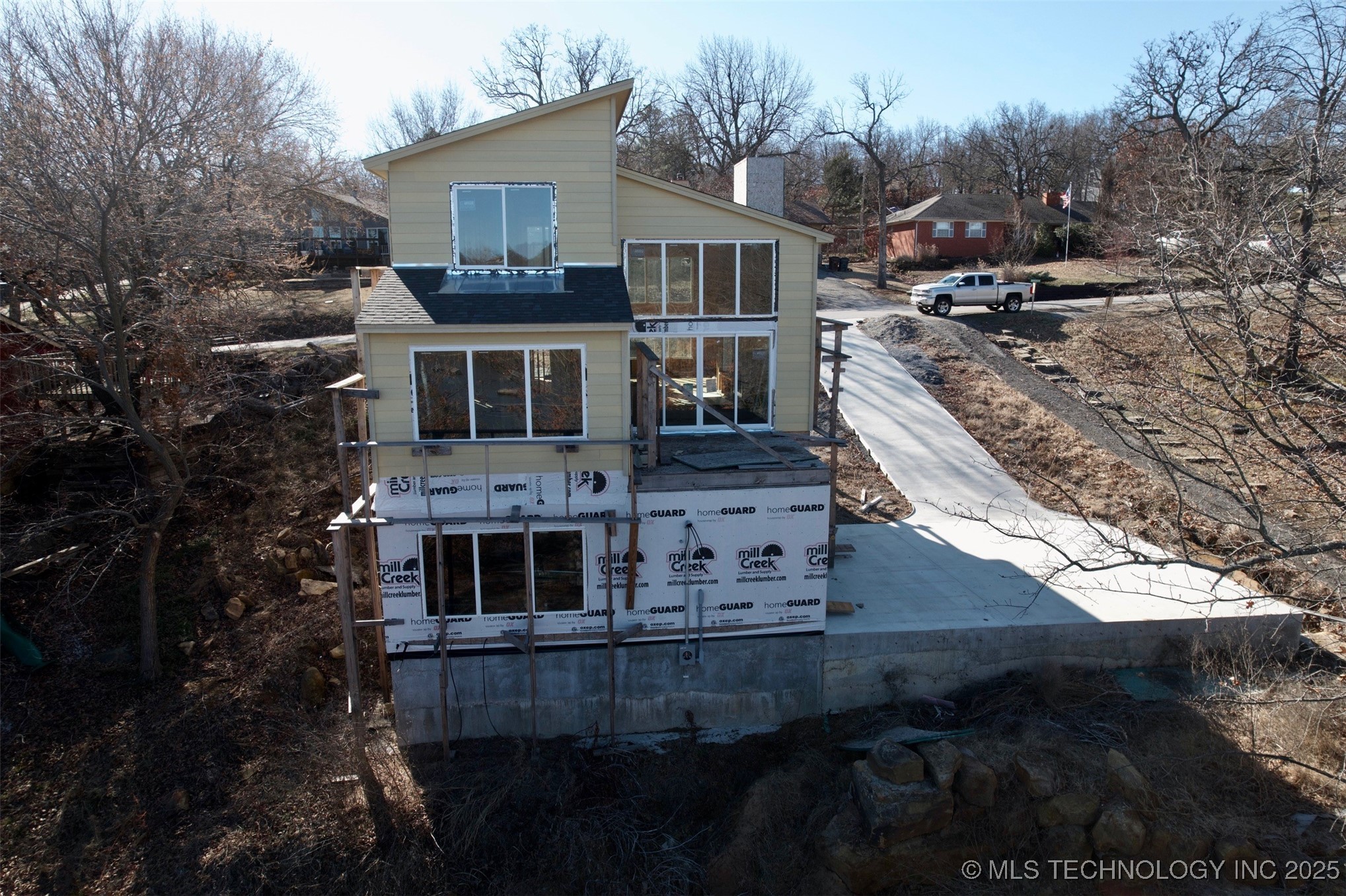 1146 Bayshore Drive Property Photo 3