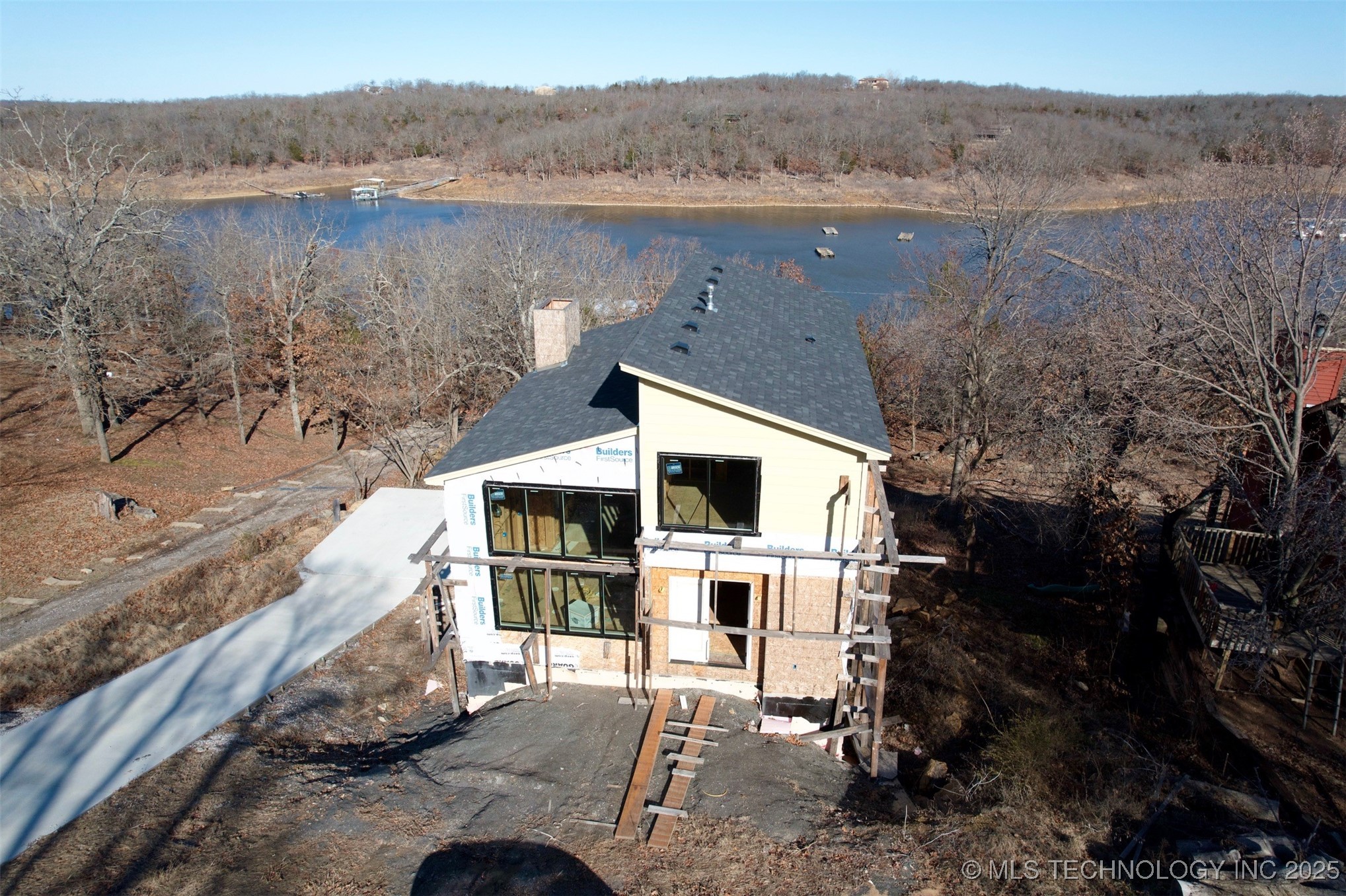 1146 Bayshore Drive Property Photo 4