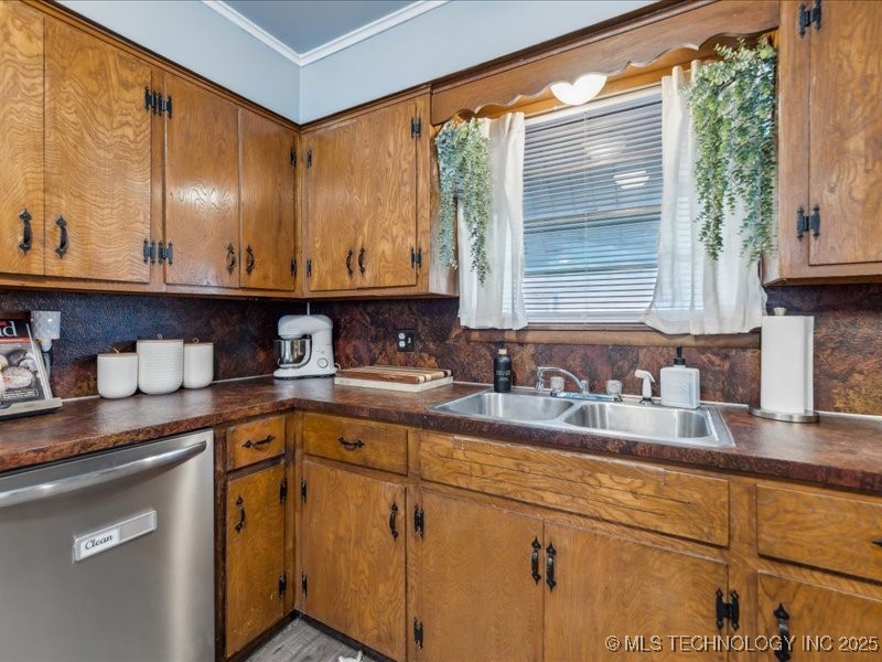 519 W Quincy Street Property Photo 8