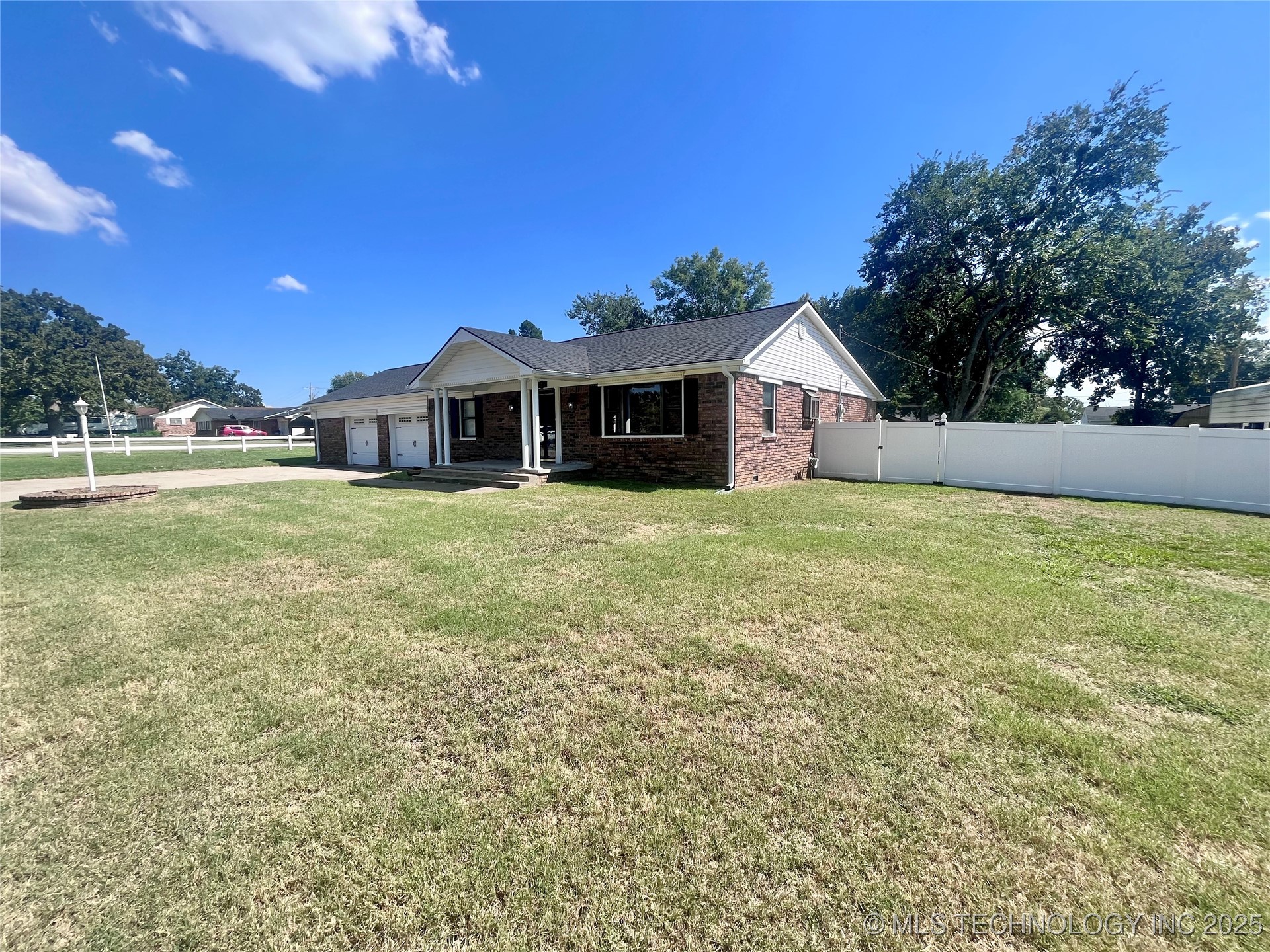 405 Warren Road Property Photo