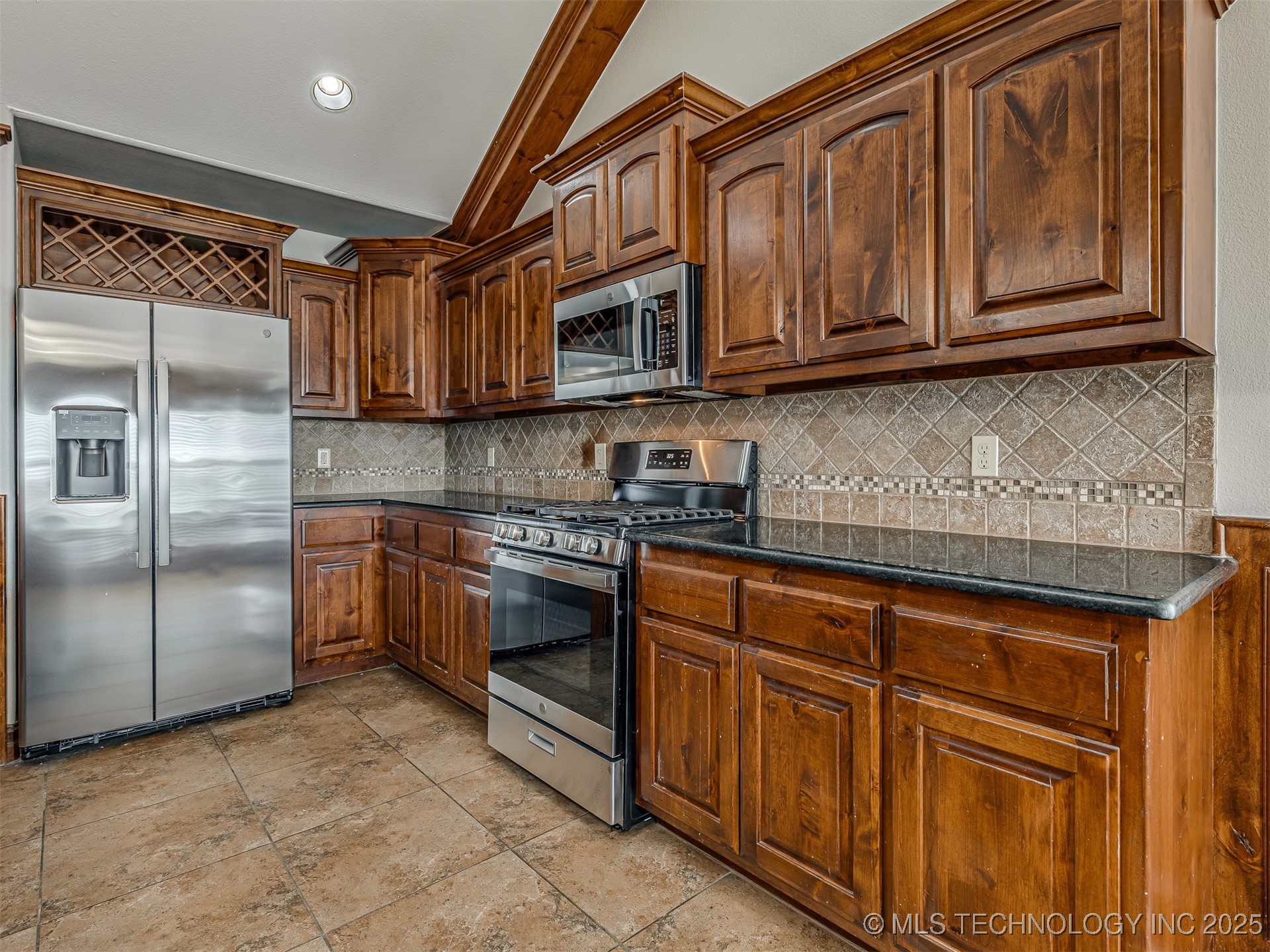 12110 E 69th Street N Property Photo 12