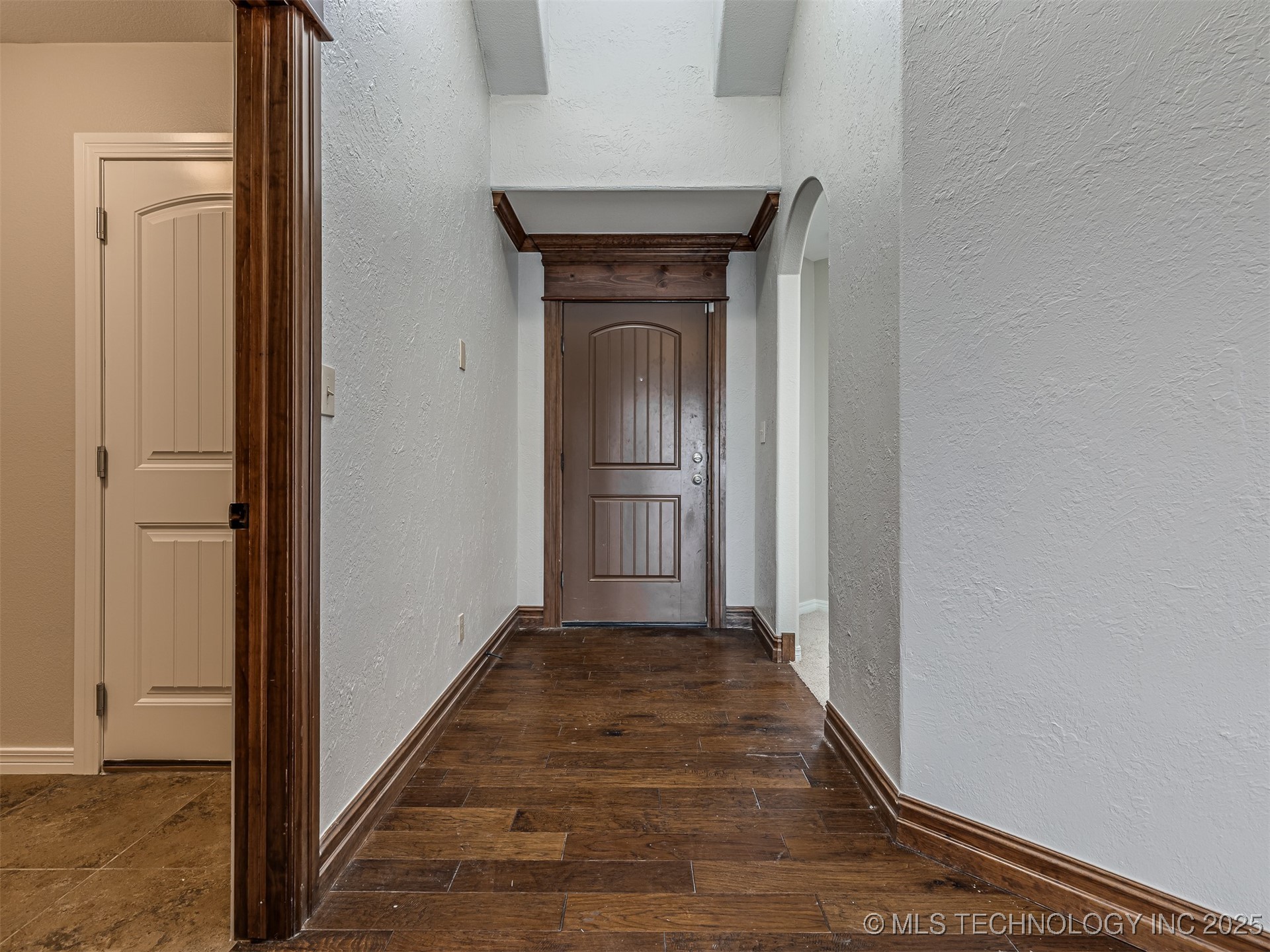 12110 E 69th Street N Property Photo 17