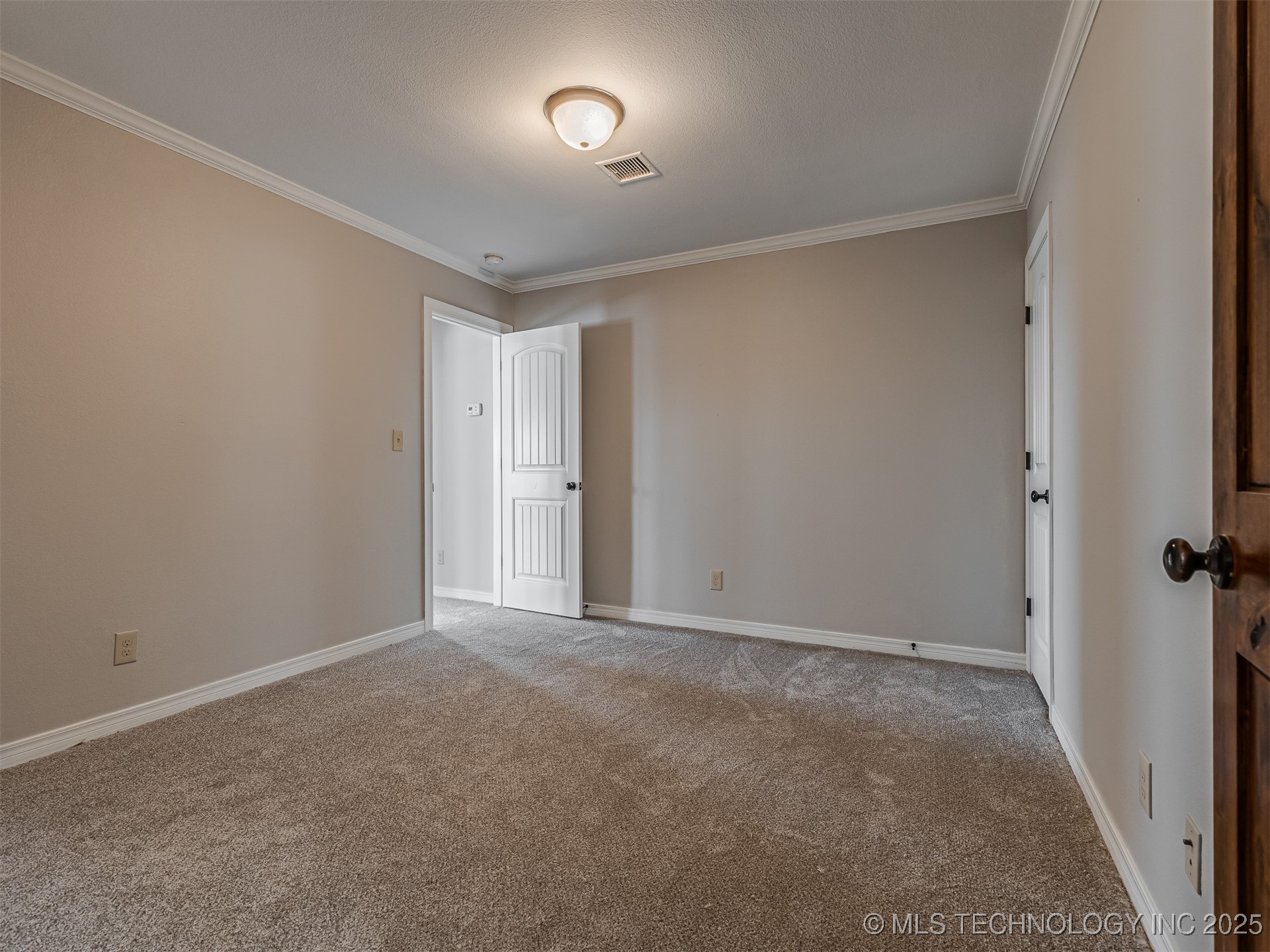12110 E 69th Street N Property Photo 20