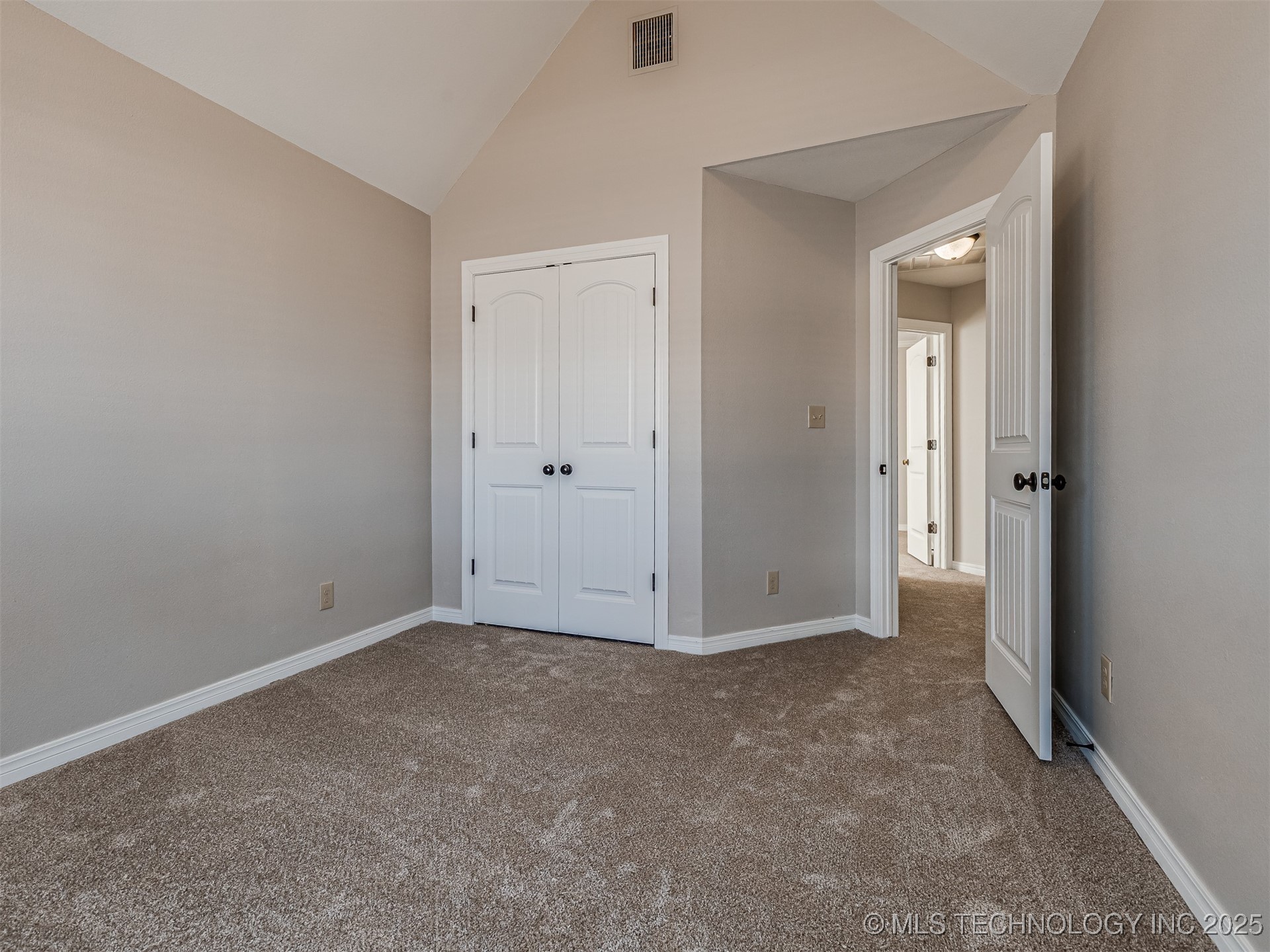 12110 E 69th Street N Property Photo 23