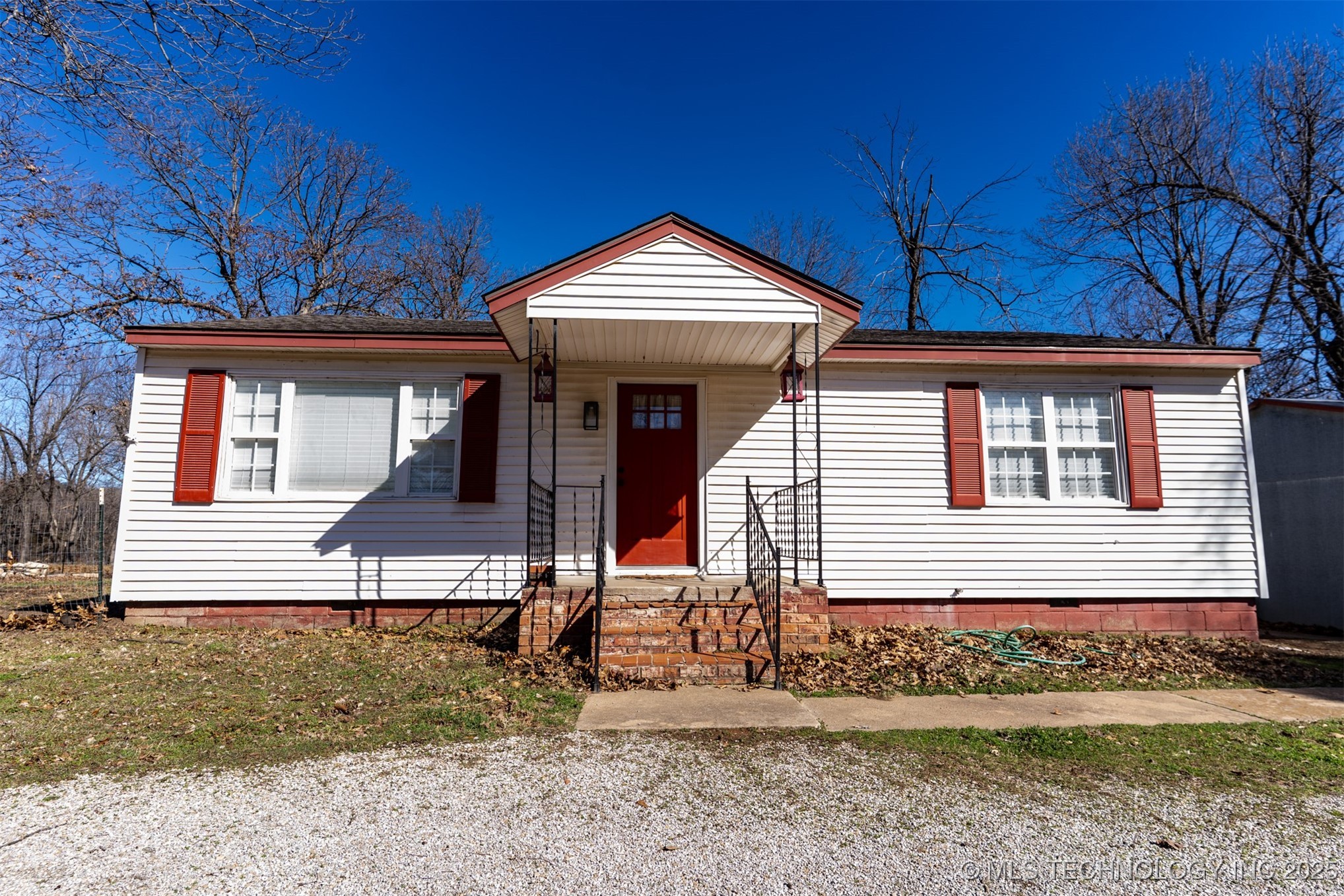 5481 W Cove Drive Property Photo