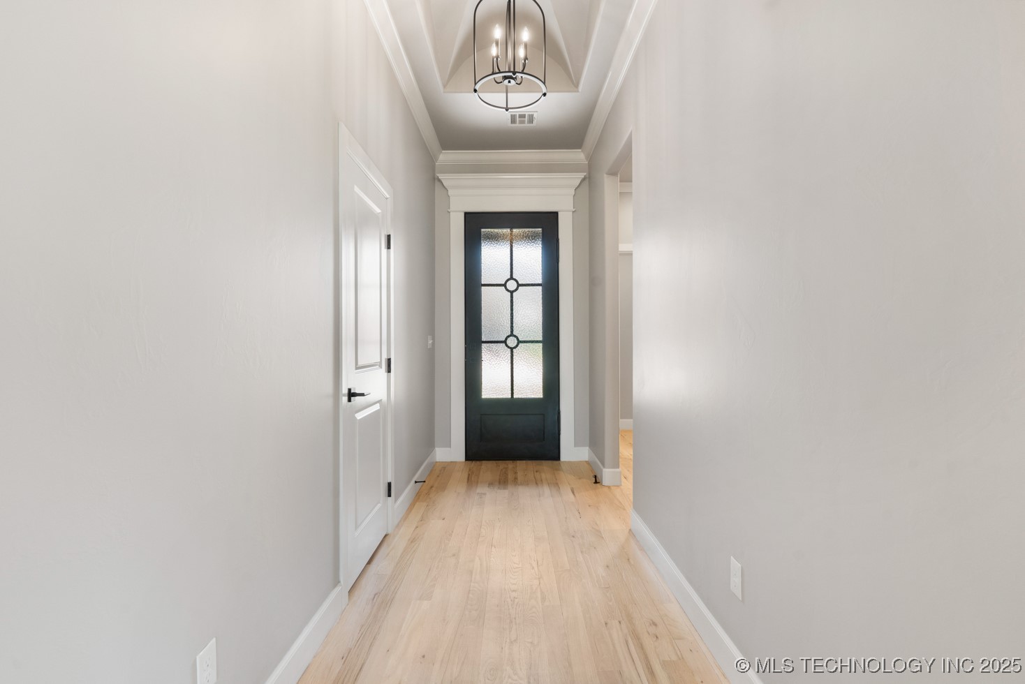 687 E 148th Place S Property Photo 10