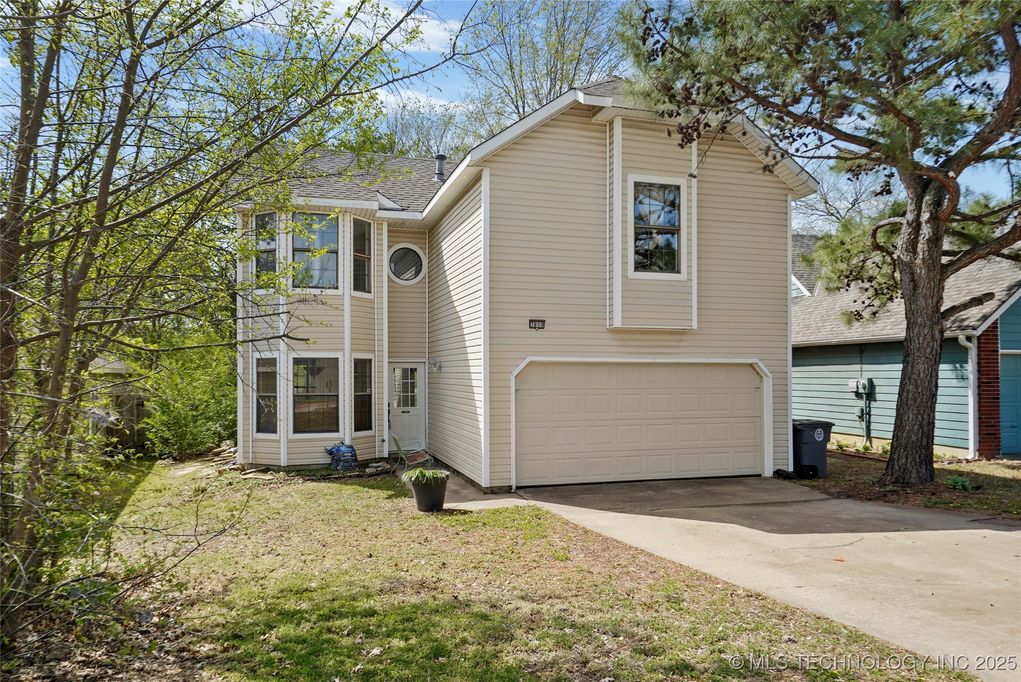 2808 W 64th Place Property Photo 1