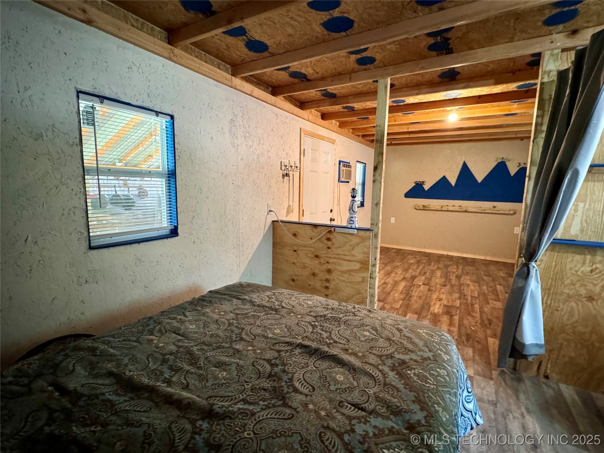 4080 N 495 Road Property Photo 8