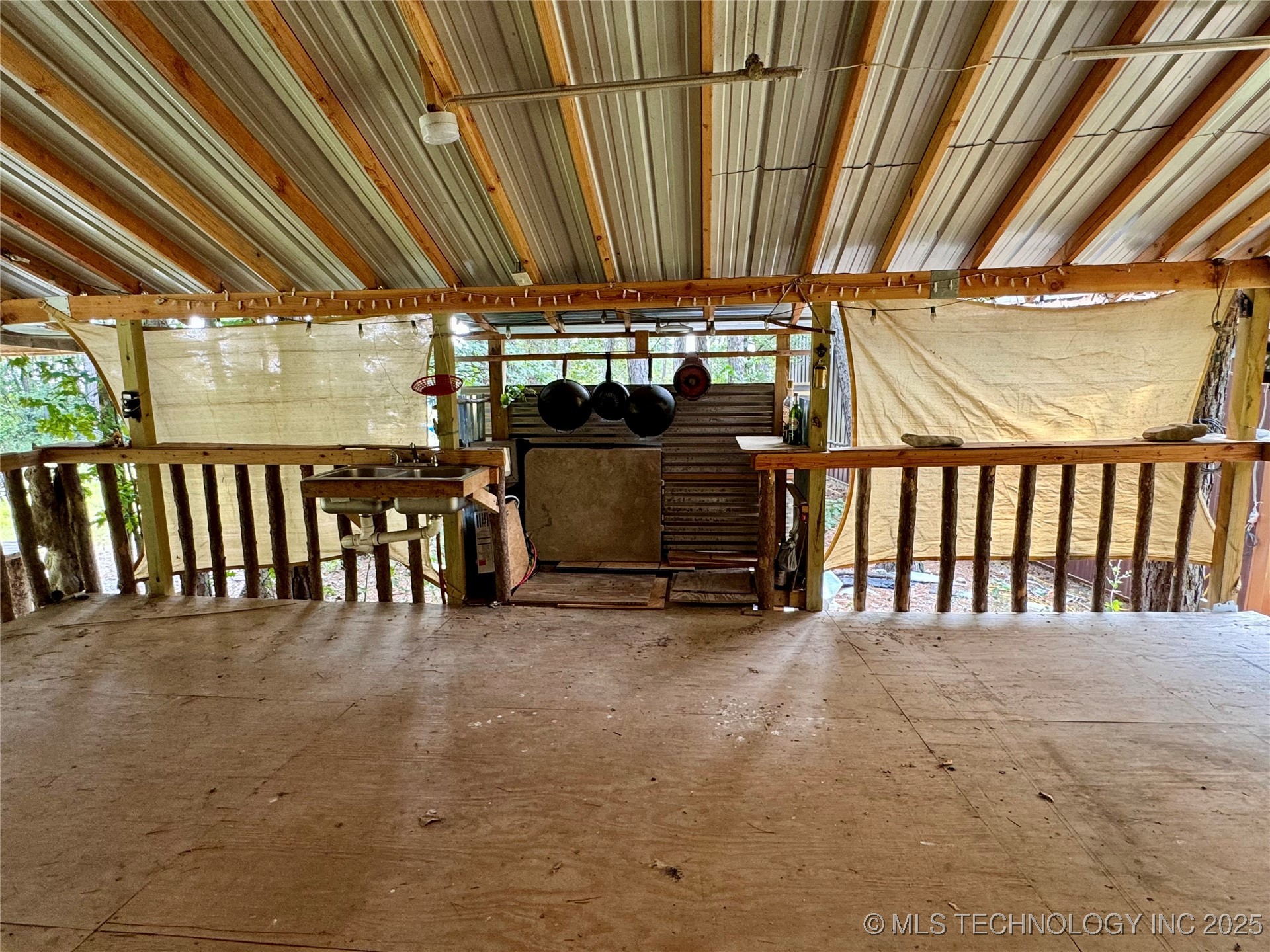 4080 N 495 Road Property Photo 12