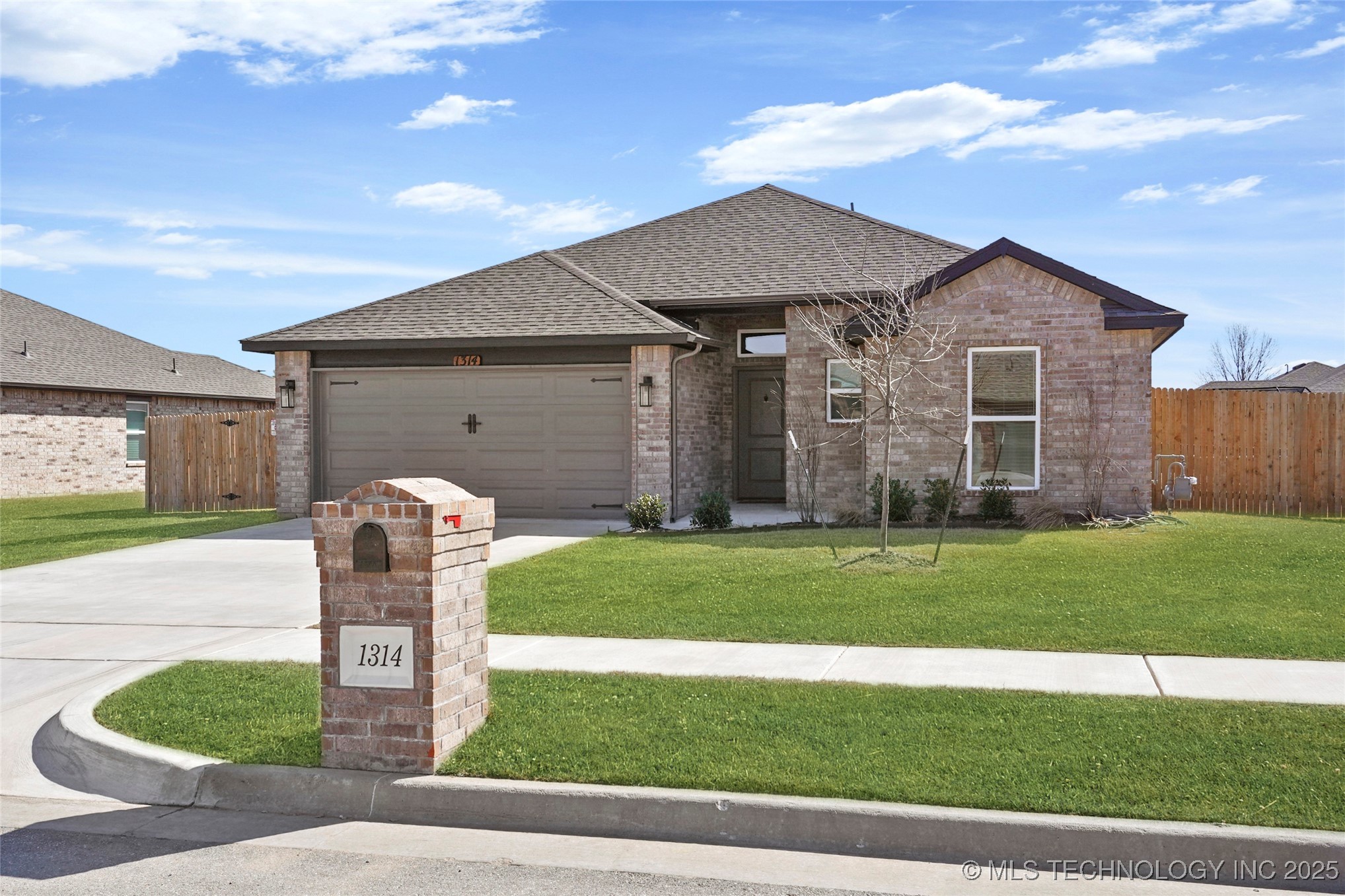 1314 E 150th Street Property Photo 2
