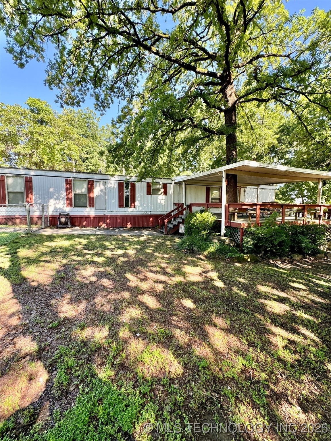 427579 E 1145 Road Property Photo