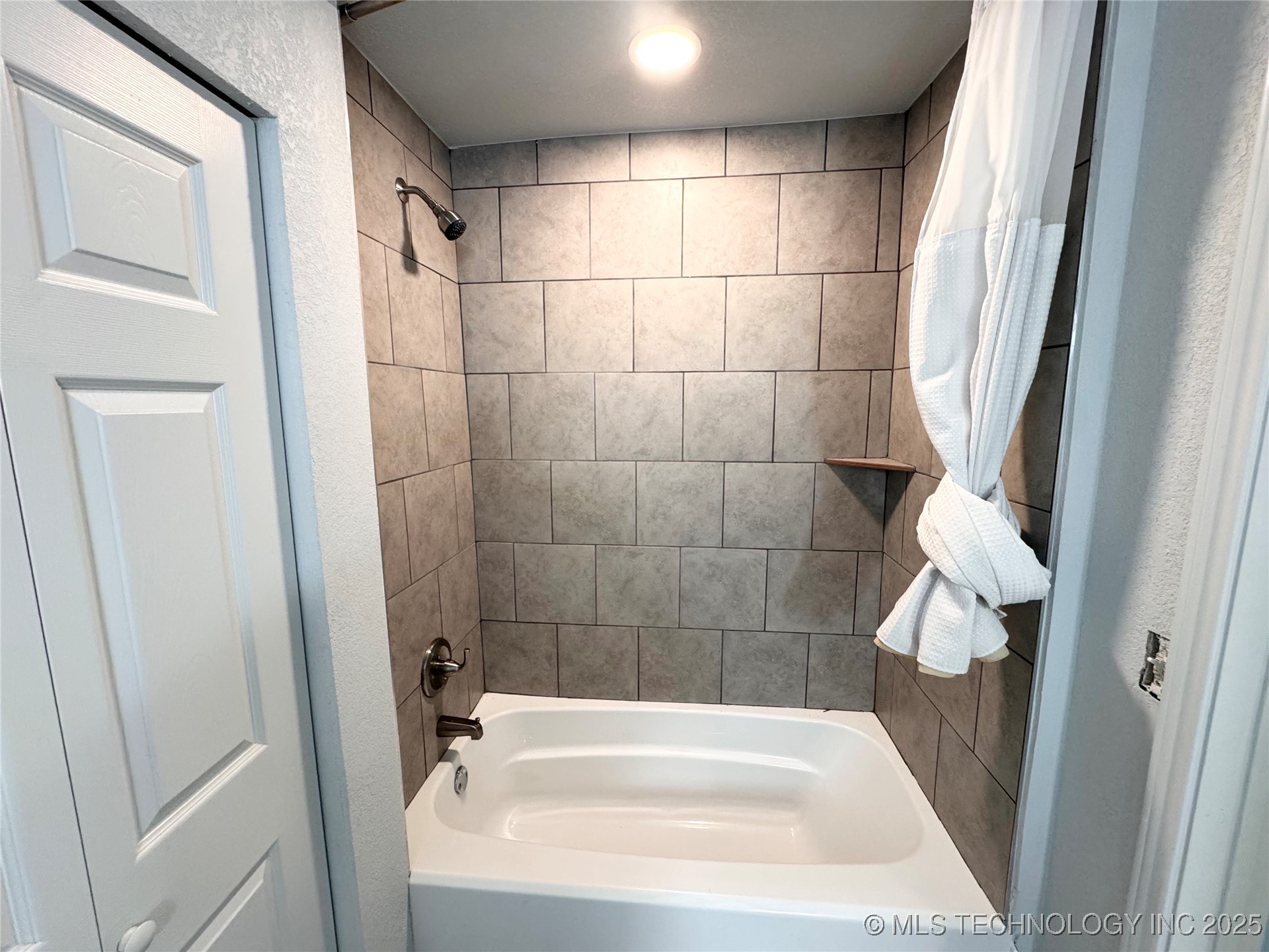 40682 N 3950 Road Property Photo 25