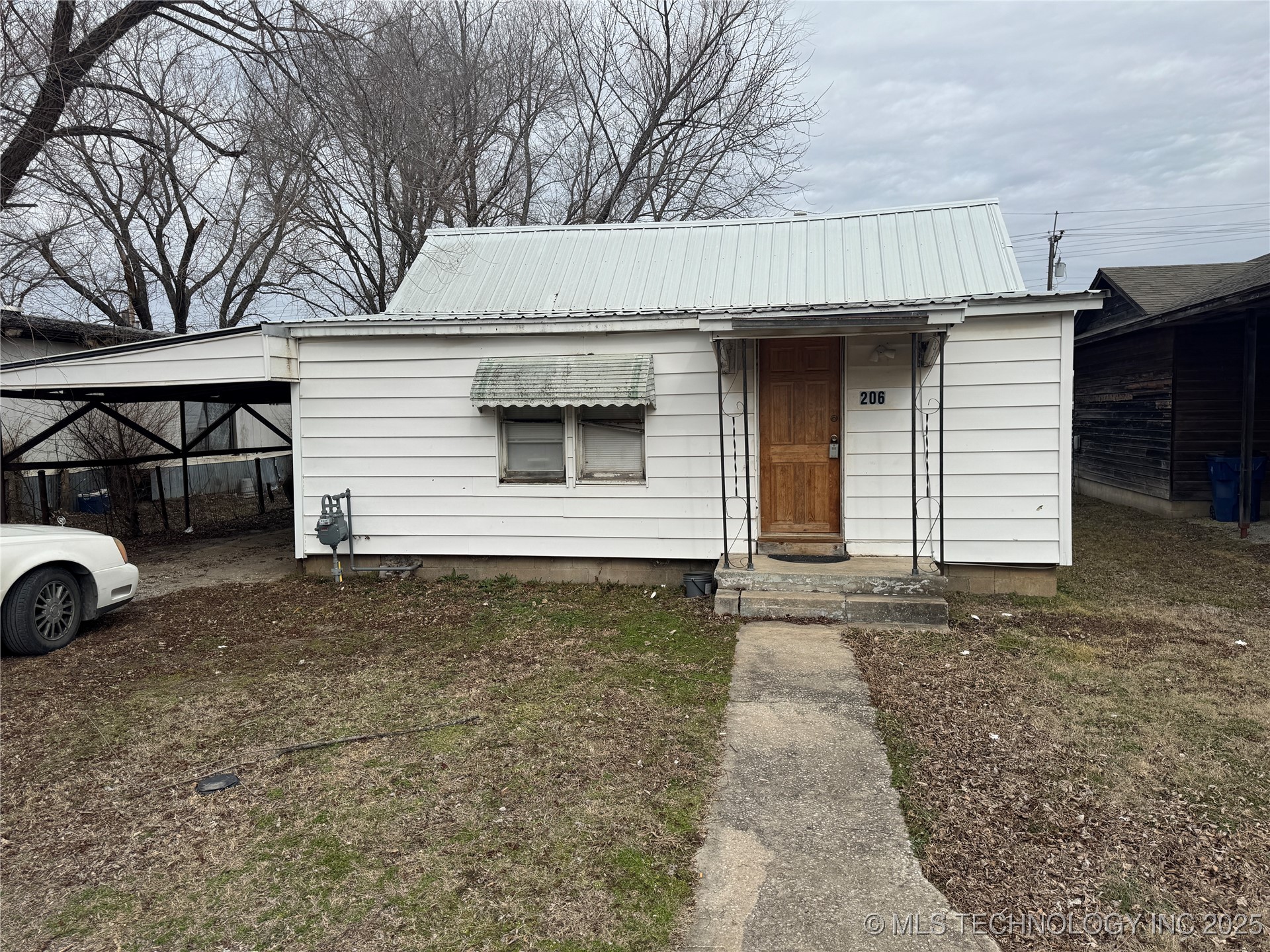 206 W Birch Avenue Property Photo