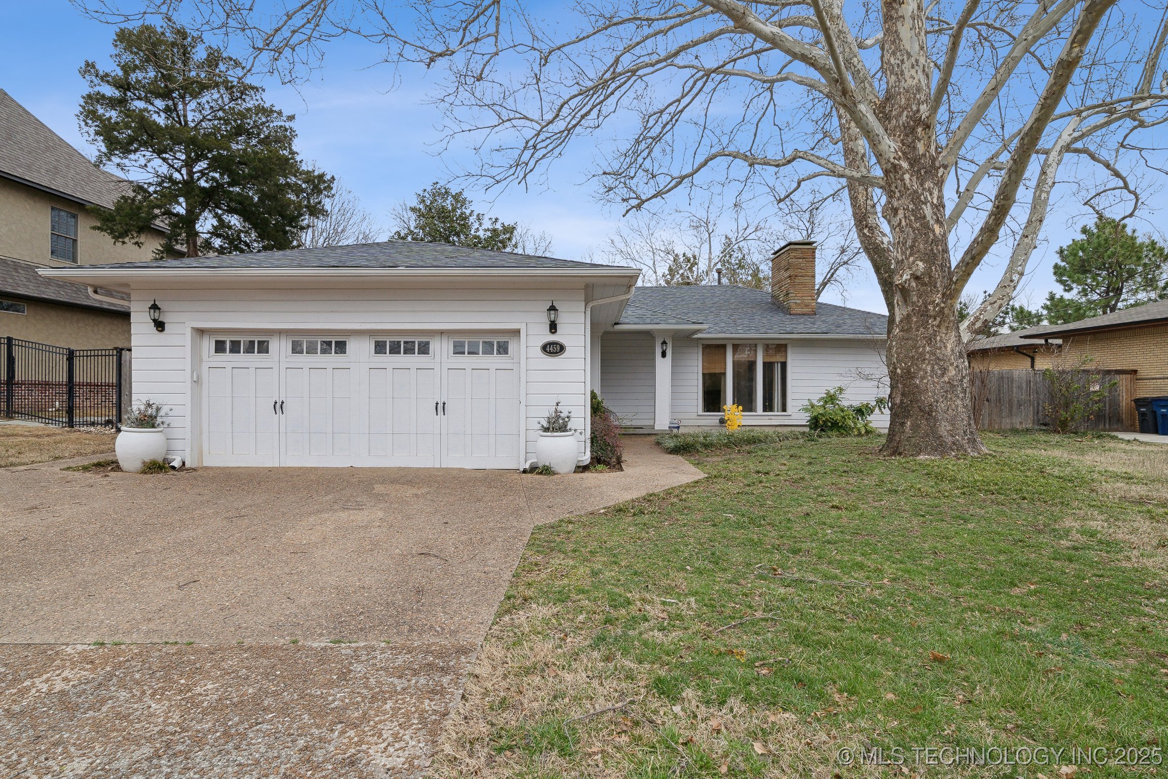 4459 S Gary Avenue Property Photo 1