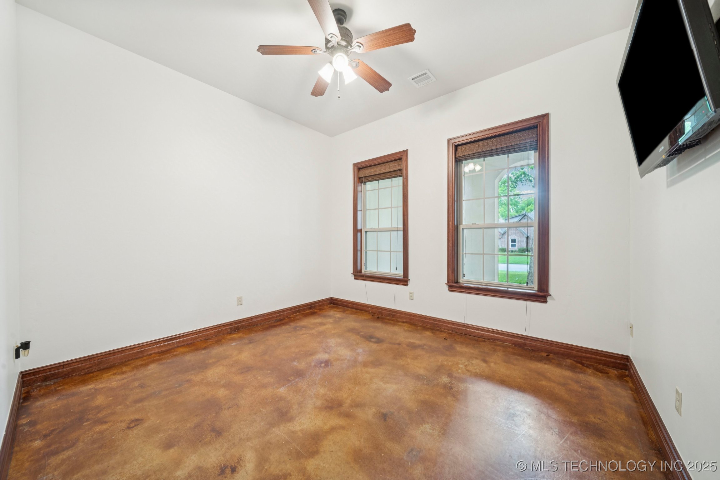 1721 E 136th Place S Property Photo 37