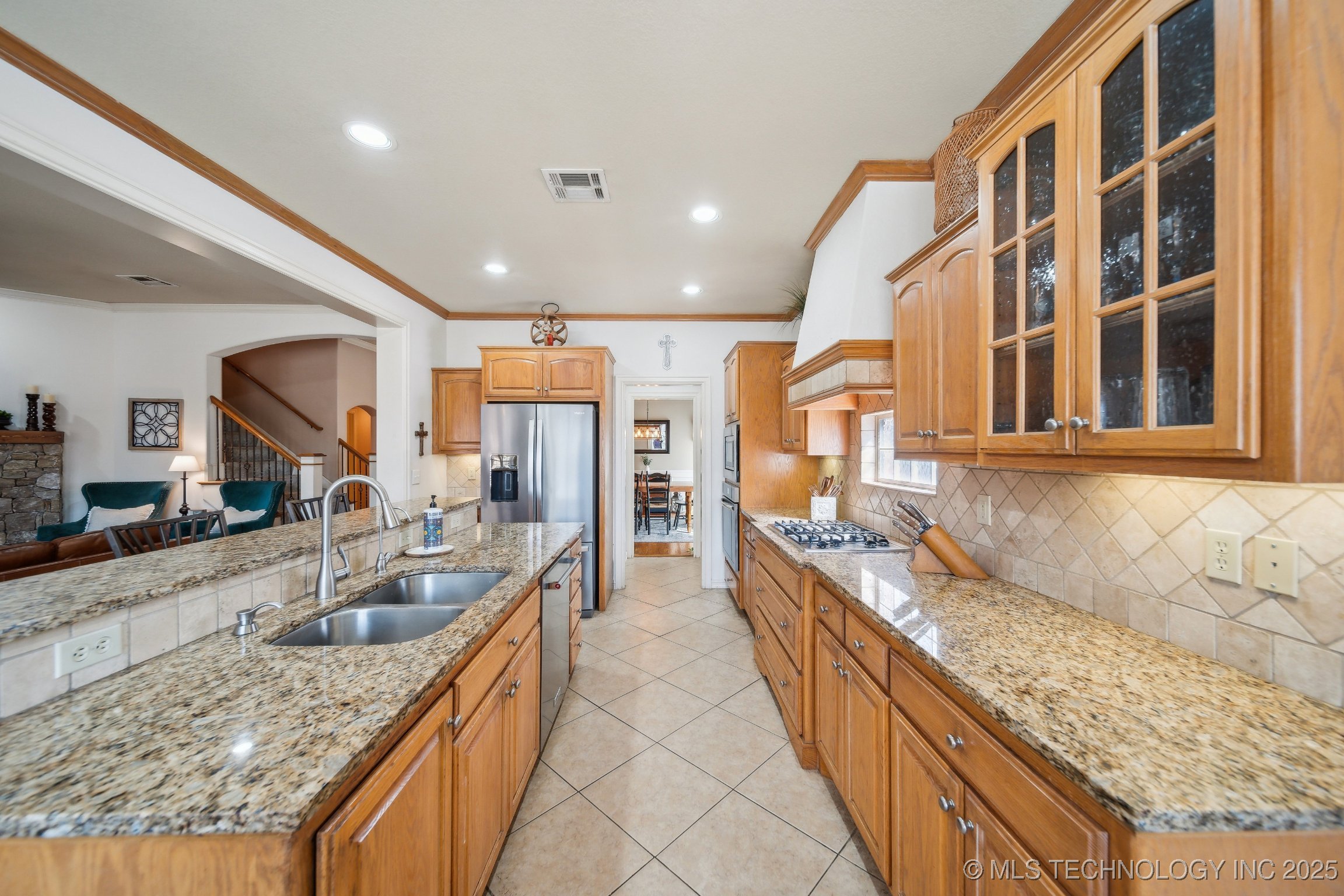 7744 S Guthrie Avenue Property Photo 11