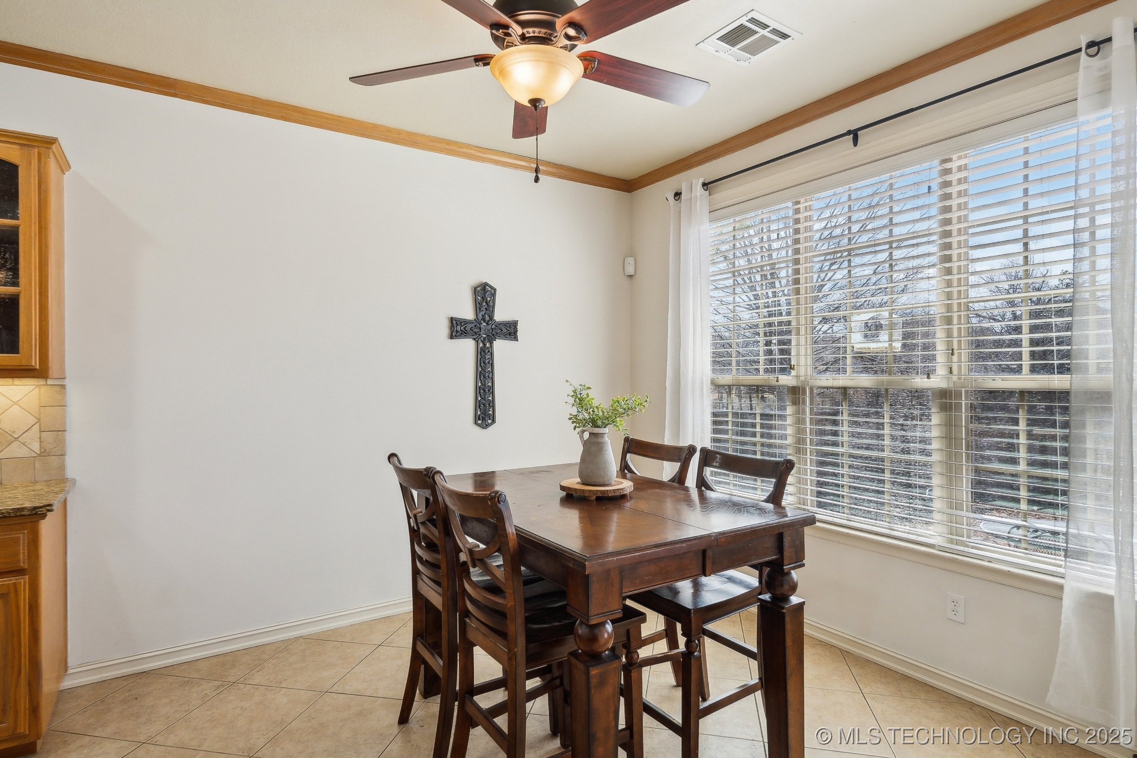7744 S Guthrie Avenue Property Photo 16