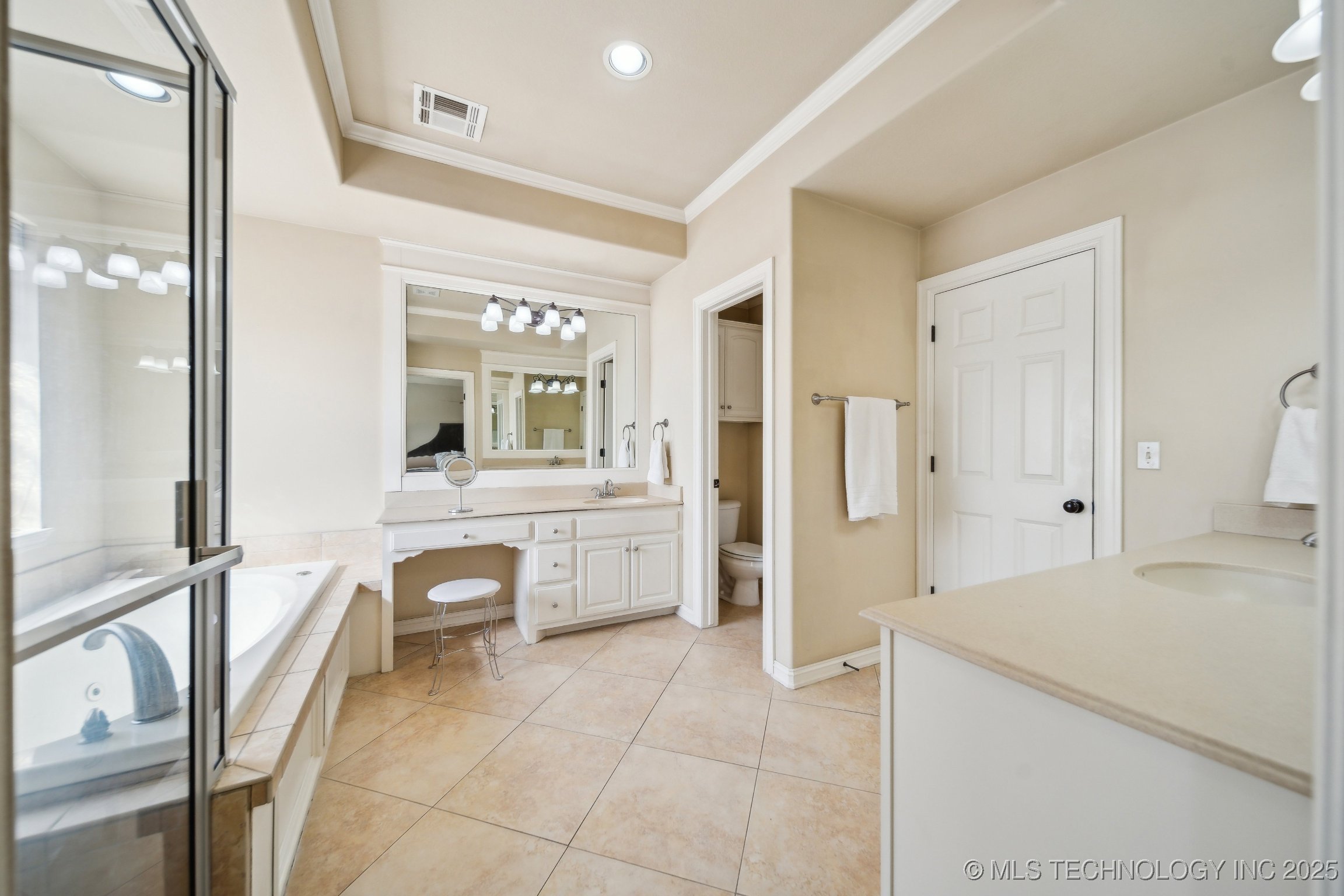 7744 S Guthrie Avenue Property Photo 22