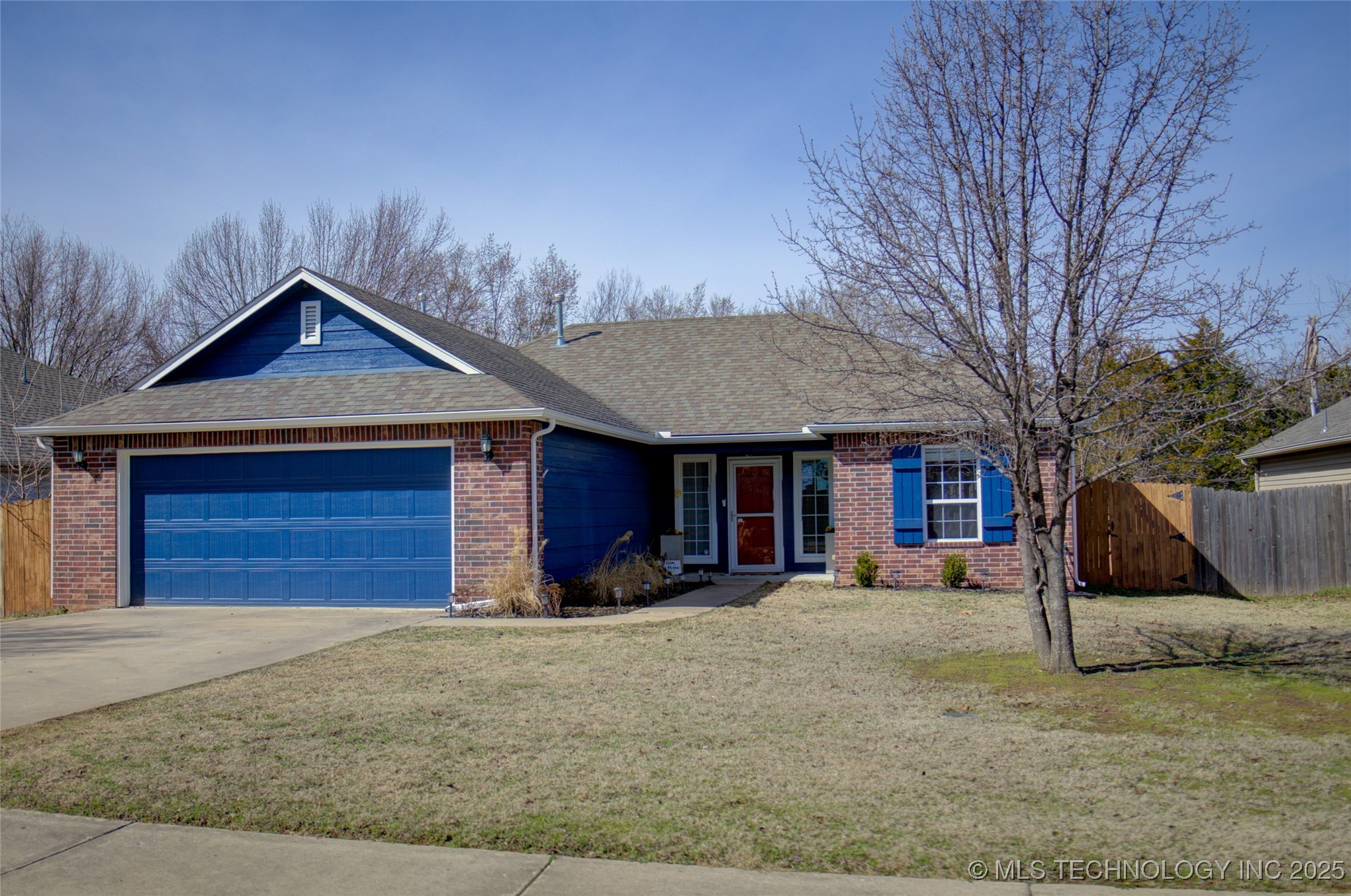 9226 Columbia Street Property Photo