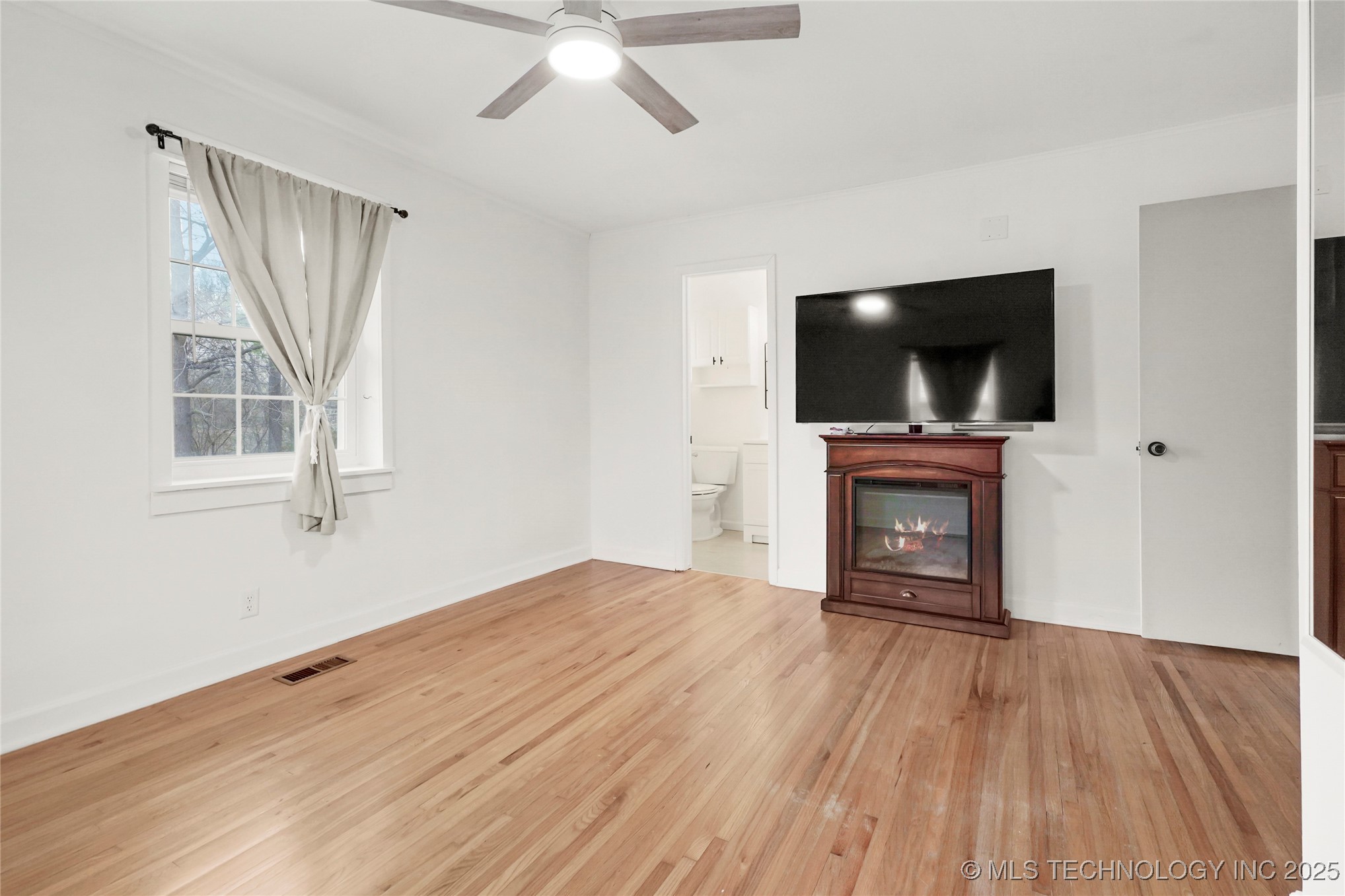 1905 S Fulton Avenue Property Photo 25