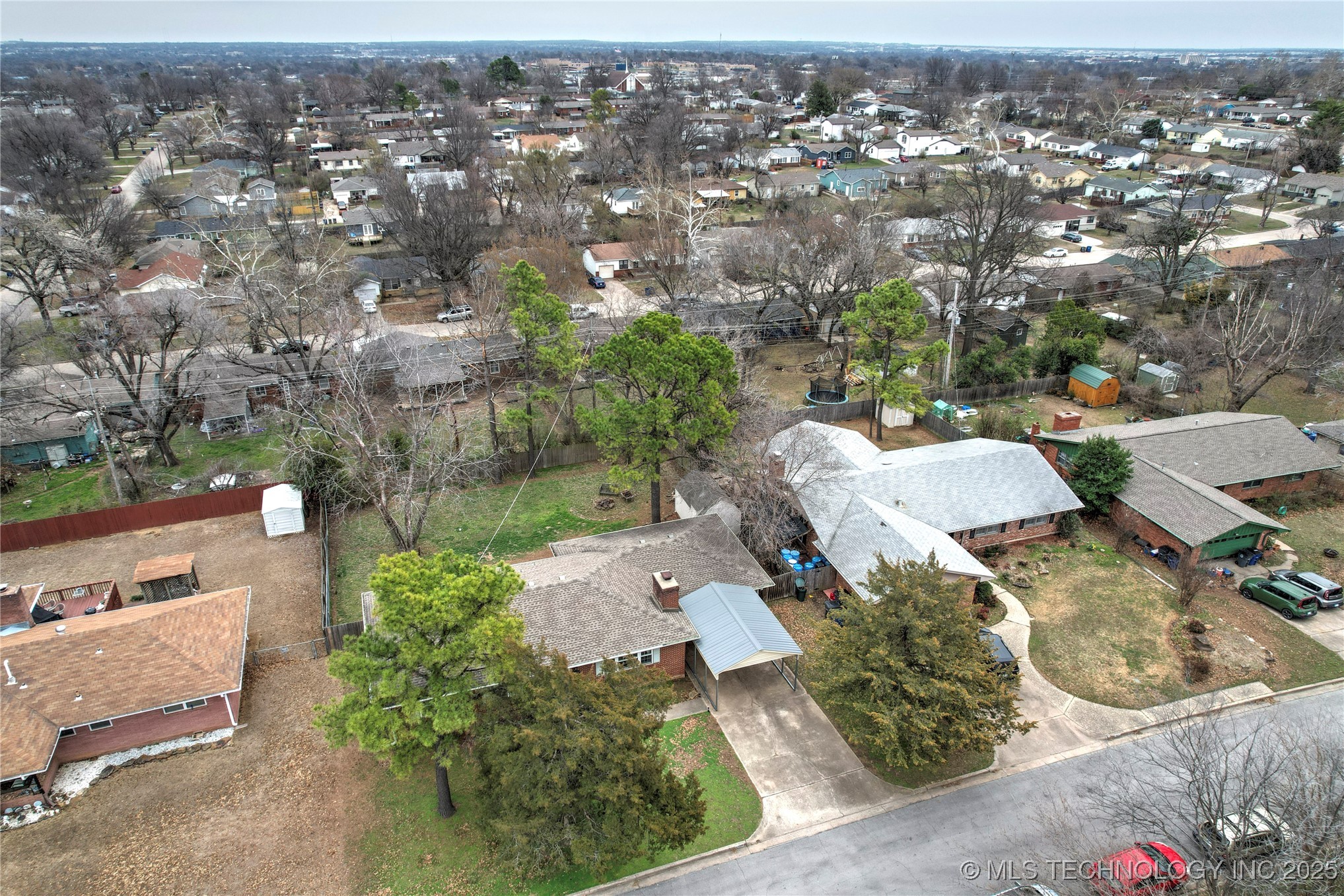 1905 S Fulton Avenue Property Photo 38