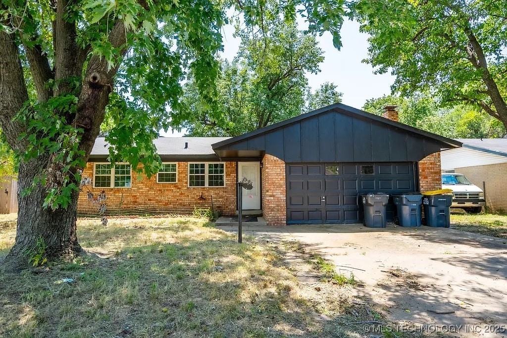 216 E J Street Property Photo 1
