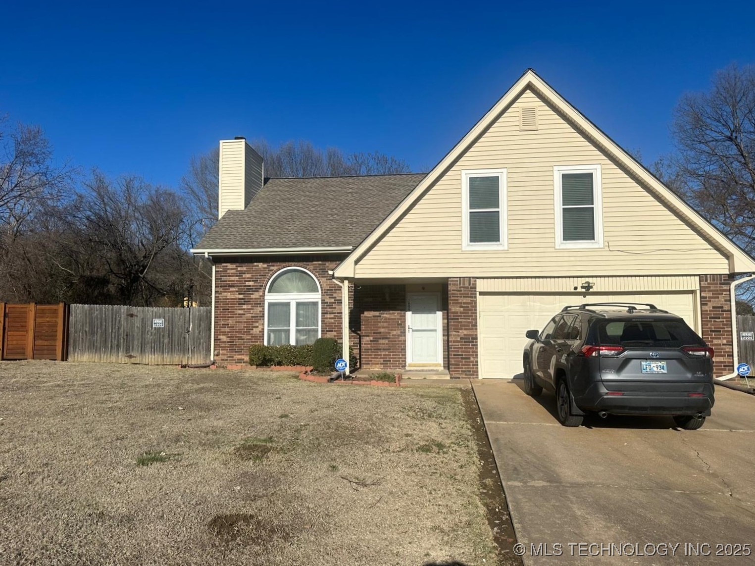 1609 W Tecumseh Street Property Photo