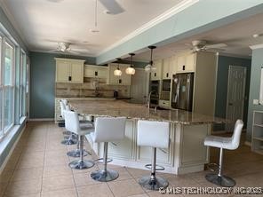 6333 S Richmond Avenue Property Photo 2