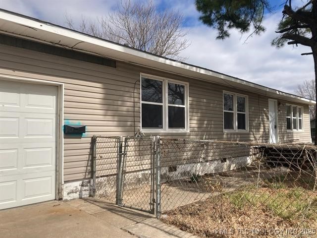 2643 E Haskell Street Property Photo 1